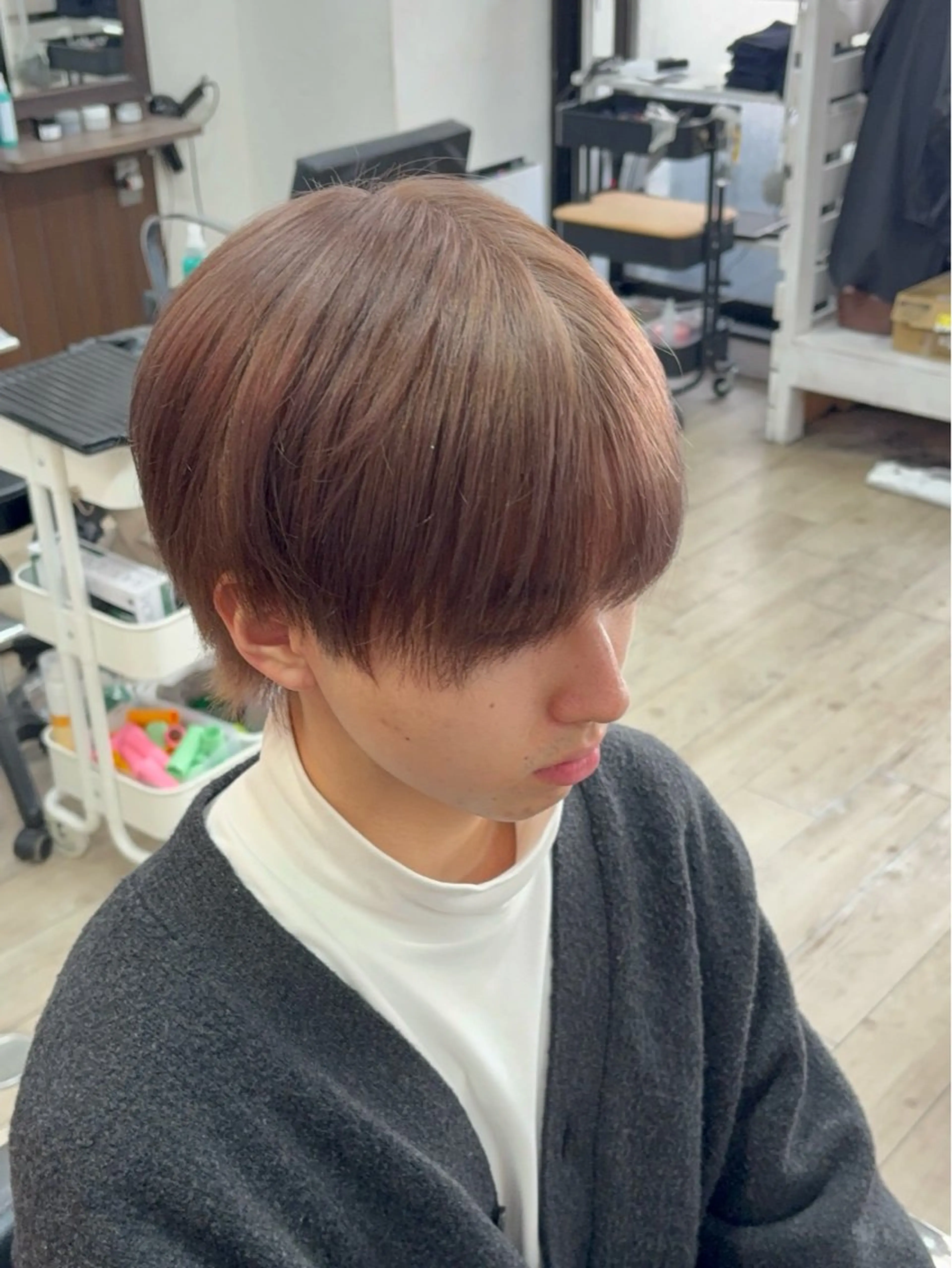 カラー メンズ ベージュカラー ミルクティーベージュ ヘアカラー メンズハイトーン特化 てるぼうのヘアスタイル