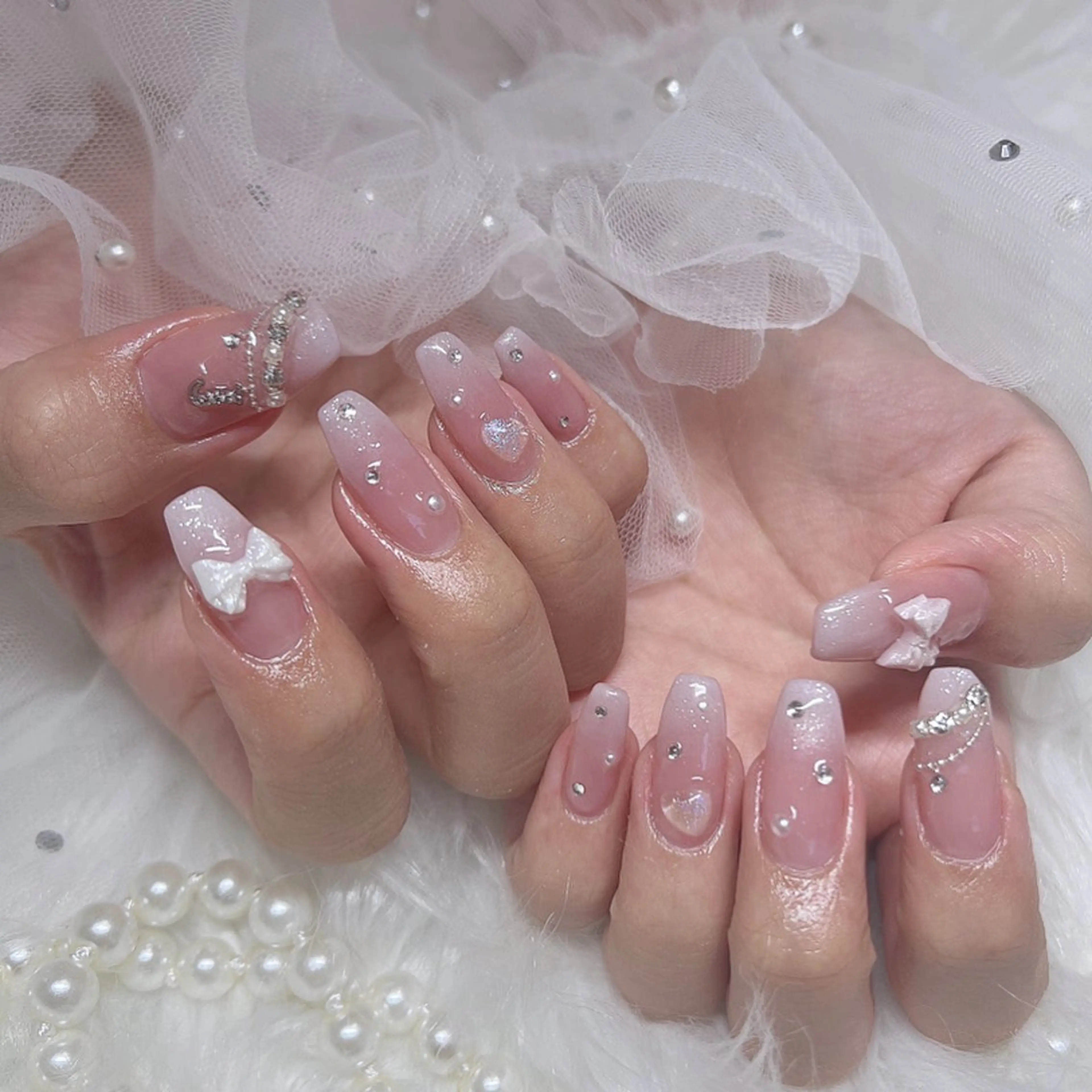 ネイル ハンドネイル ハンドケア eclana🤍 sarinaのネイルデザイン