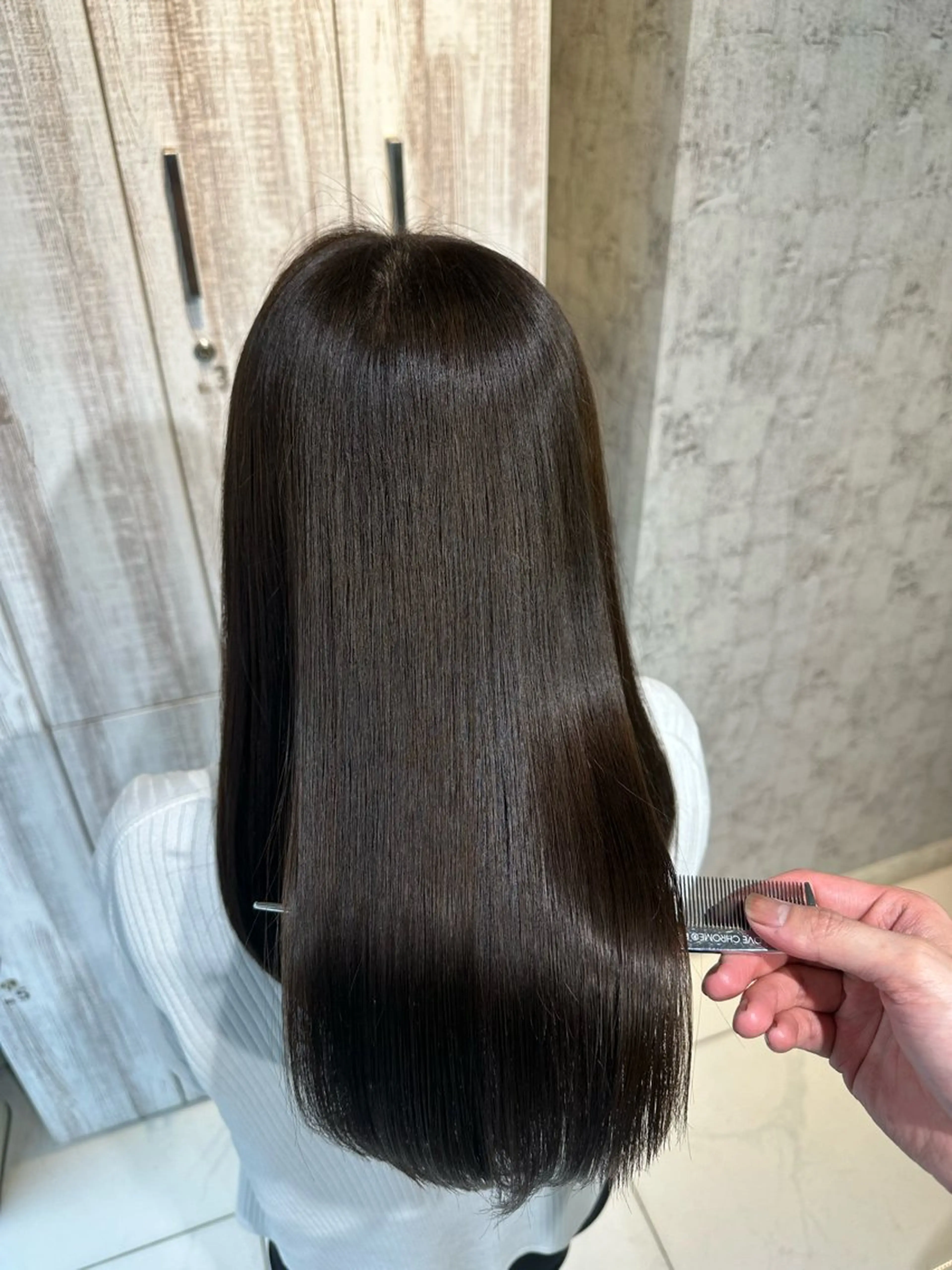 ロング 髪質改善× 白髪ぼかし溝江のヘアスタイル