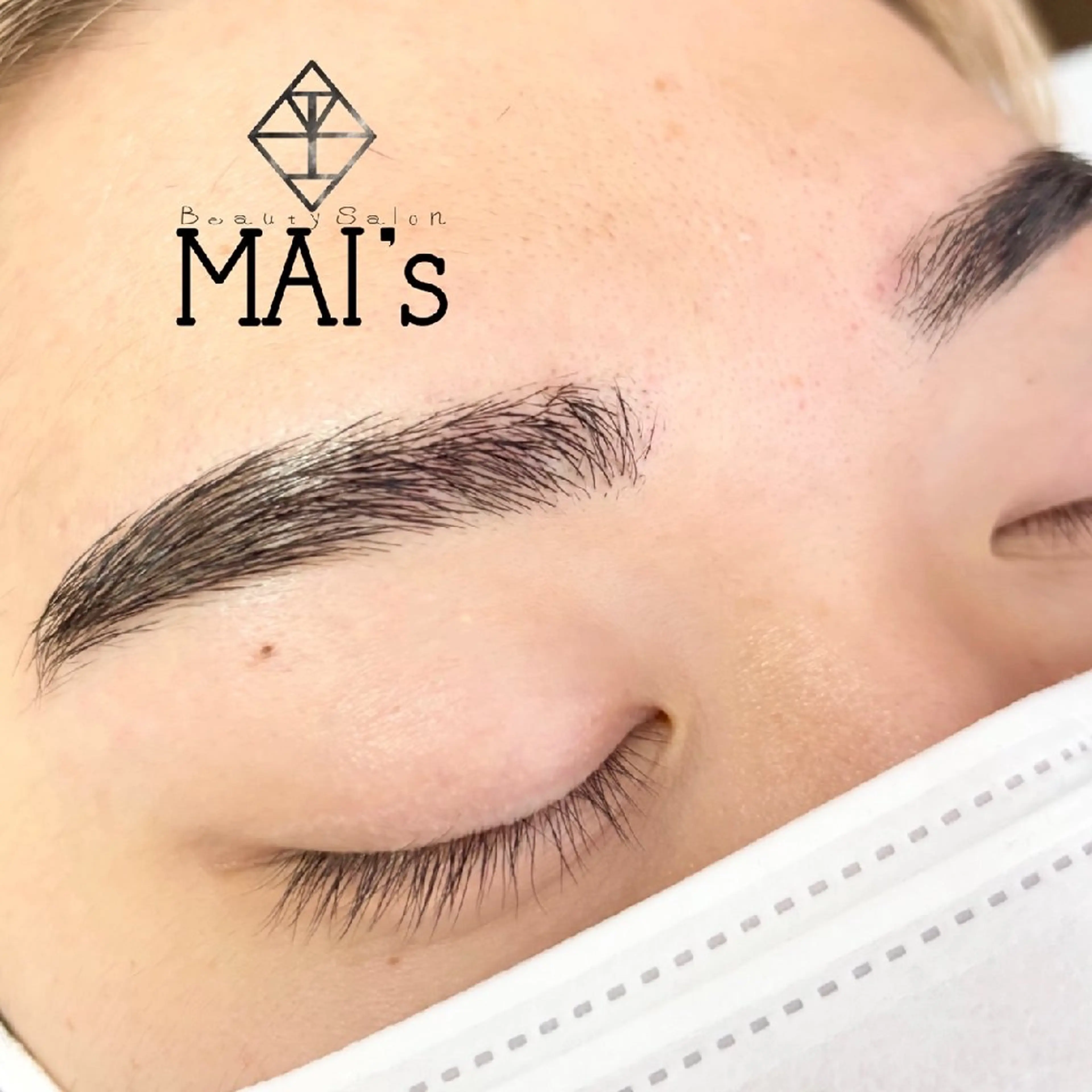 メンズ眉毛WAXの写真