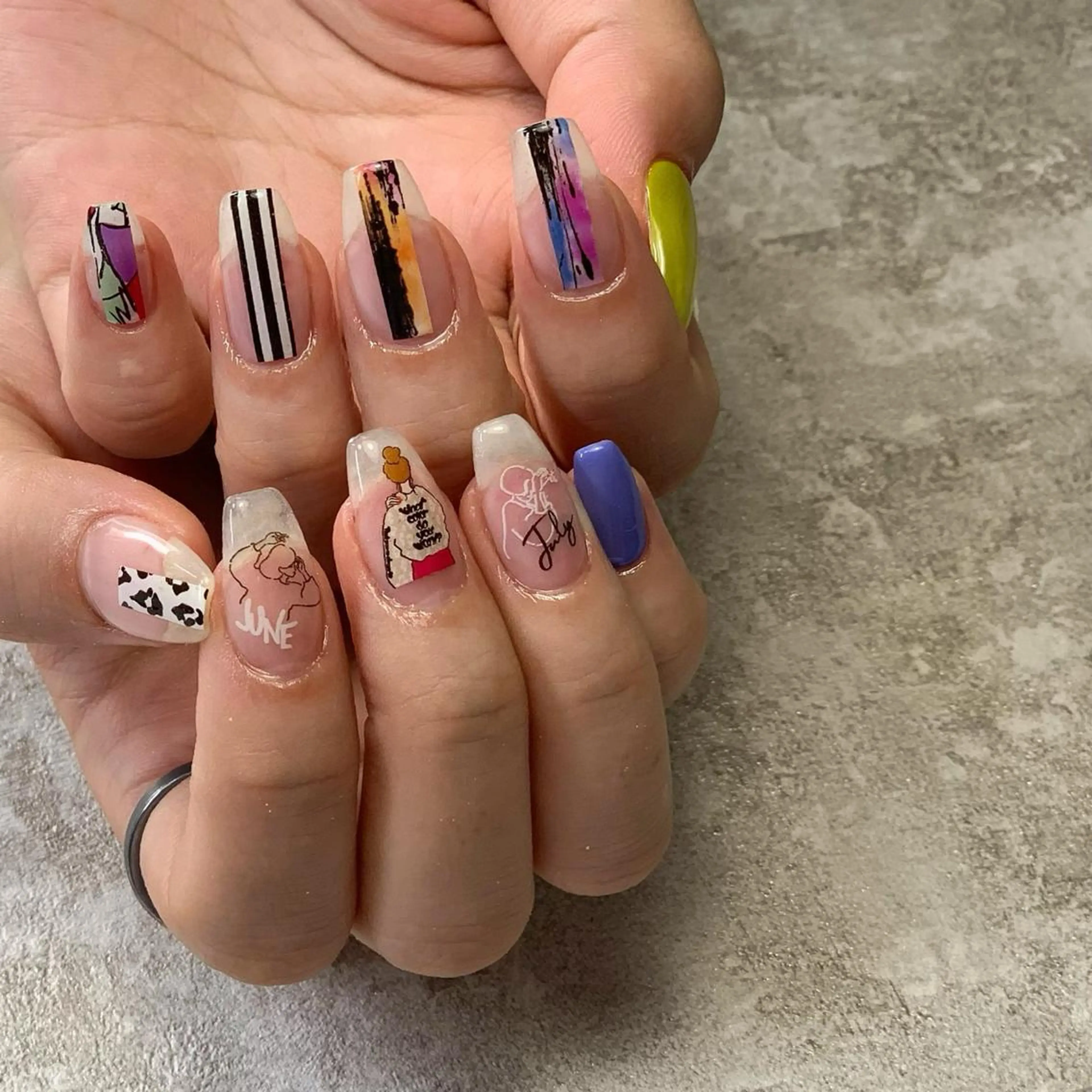 ネイル S. JEWELのネイルデザイン