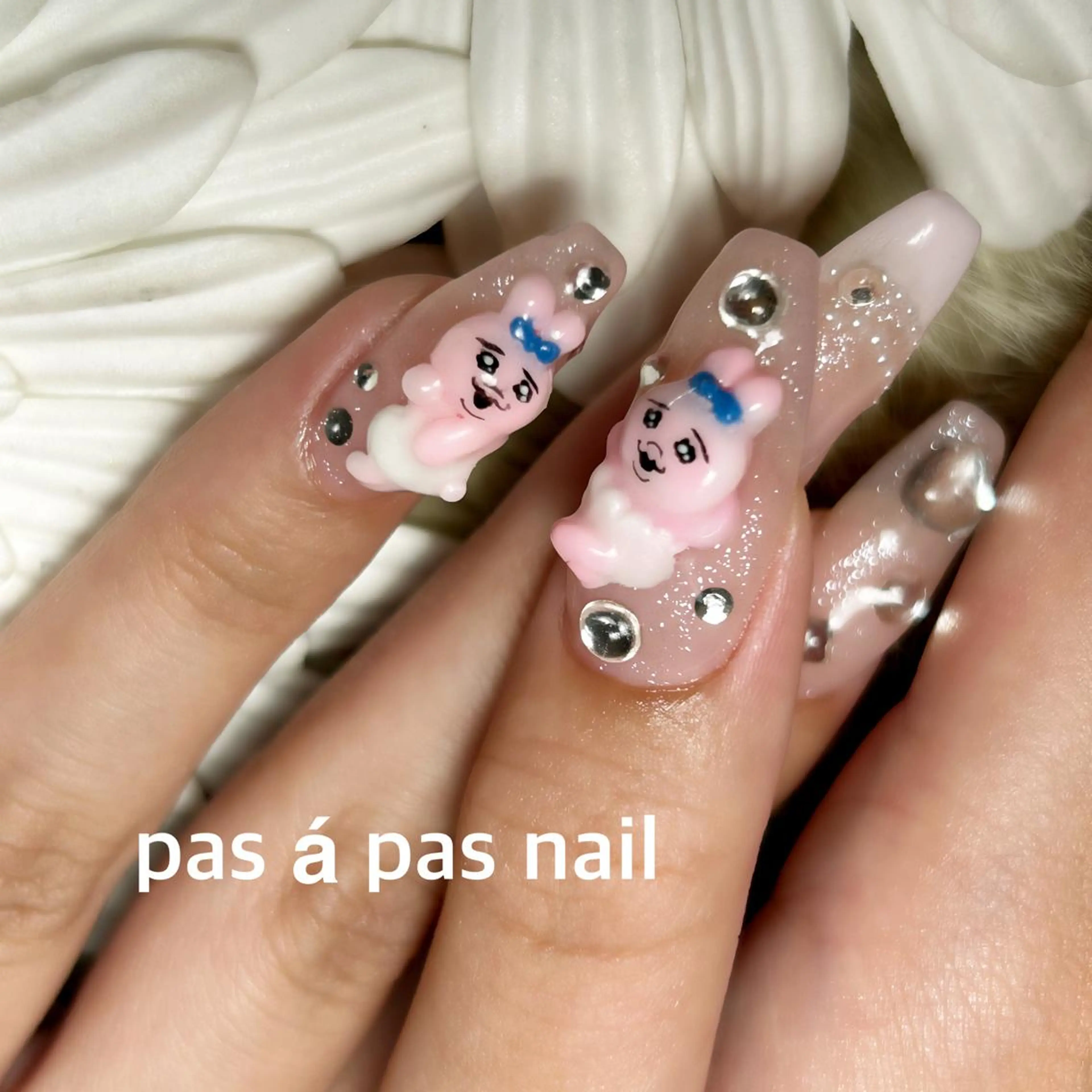 ネイル Yakko pas á pasのネイルデザイン