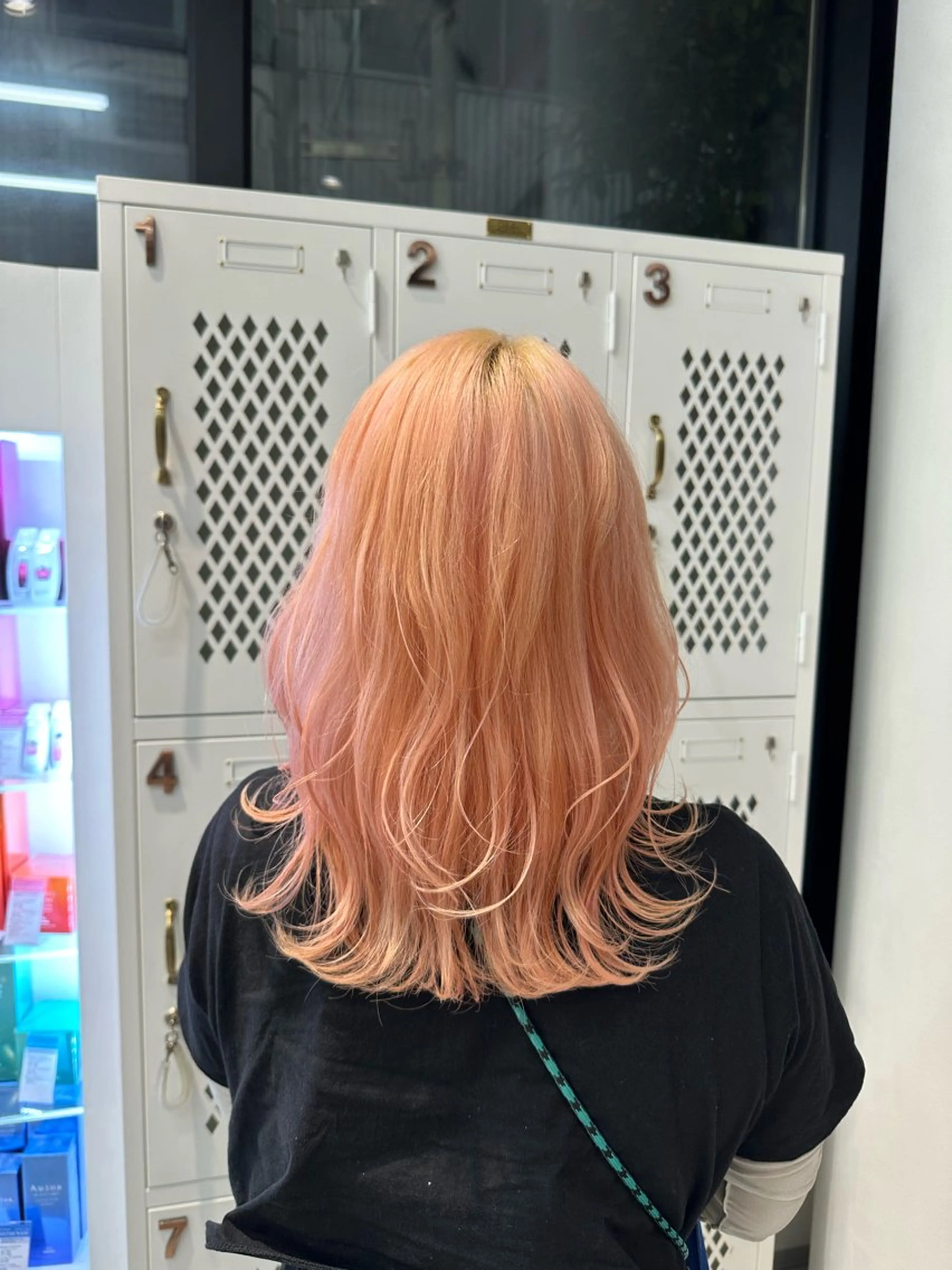 ロング ヘアカラー 堺 健人のヘアスタイル