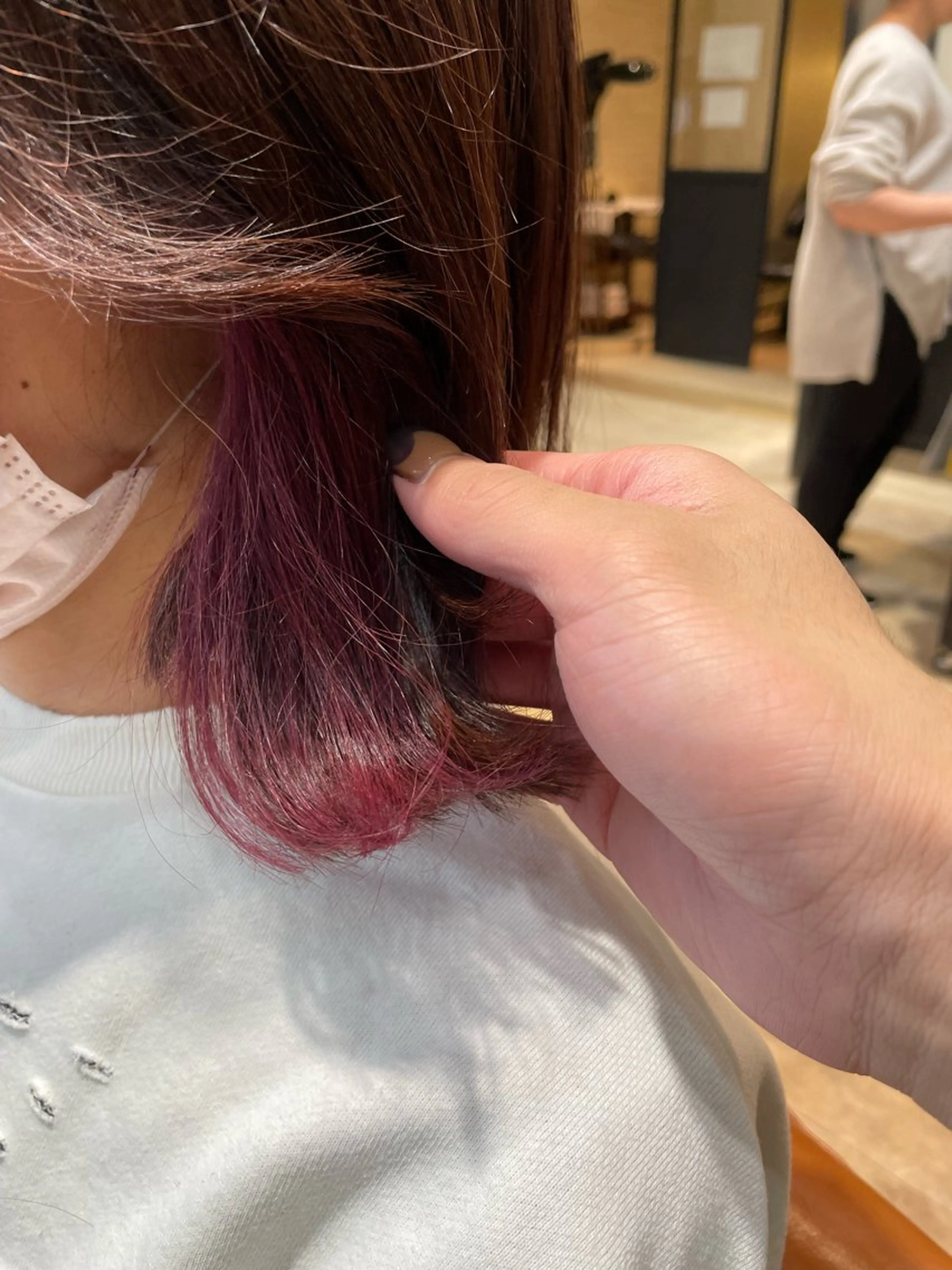 カラー ヘアカラー トリートメント しおり🍬 KOKORO🤍のヘアスタイル