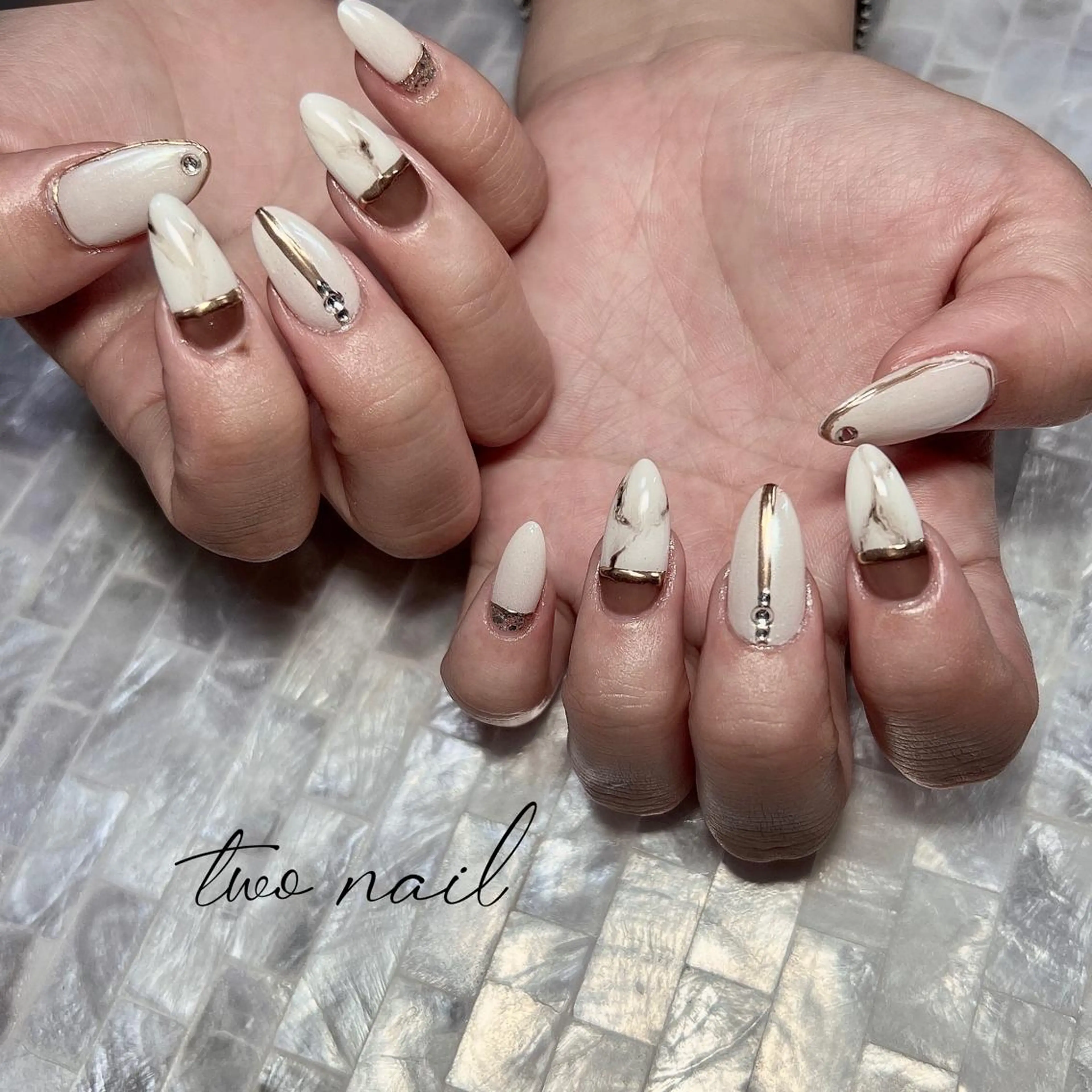 ネイル アートネイル ブラウン フットネイル ハート 大理石ネイル(マーブル) ハンドネイル two nailのネイルデザイン
