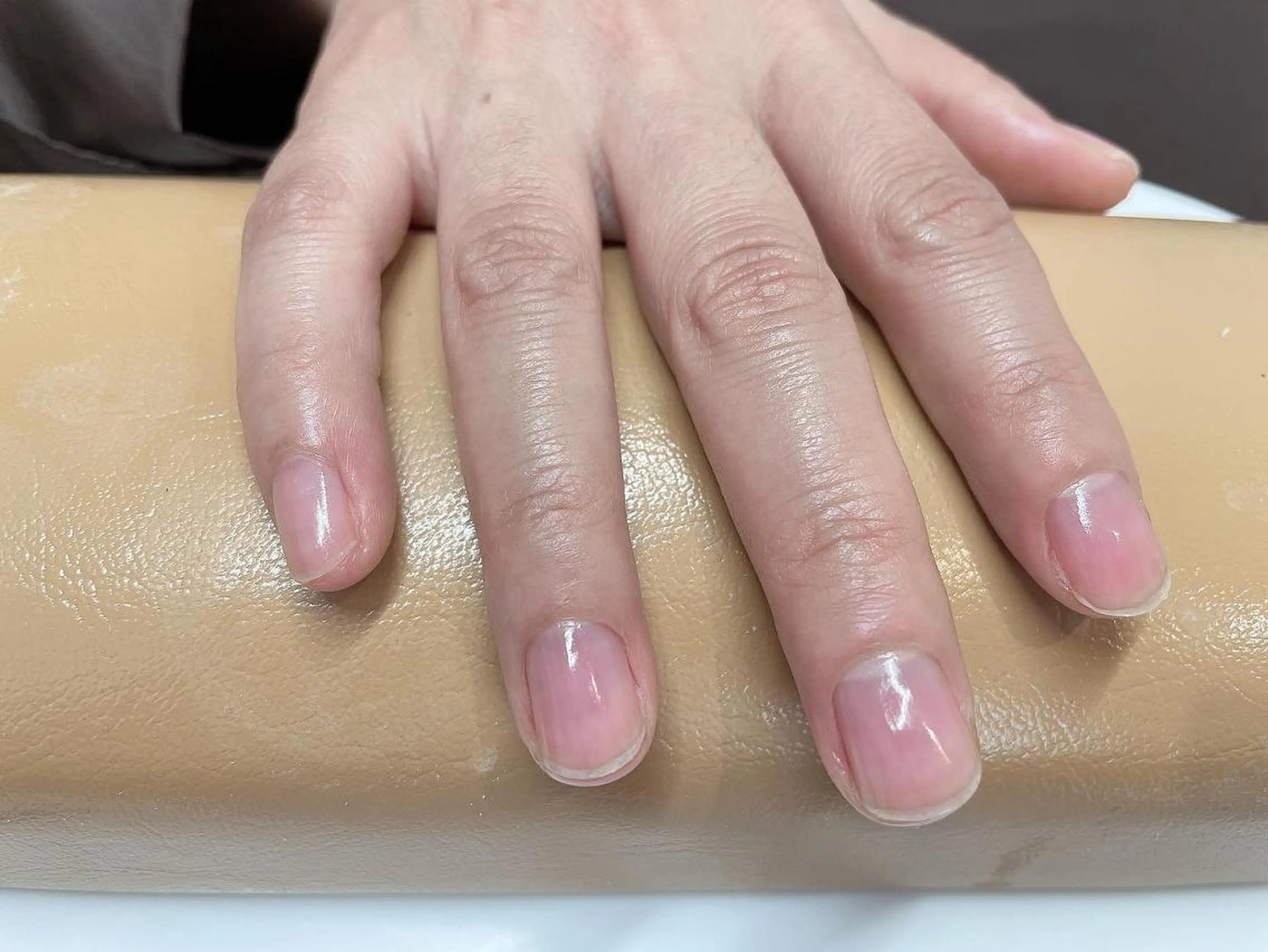 ネイル マツエク・マツパ まつげパーマ ボリュームラッシュ ジェルネイル ニュアンスネイル パラジェル 髙橋 敦子のネイルデザイン