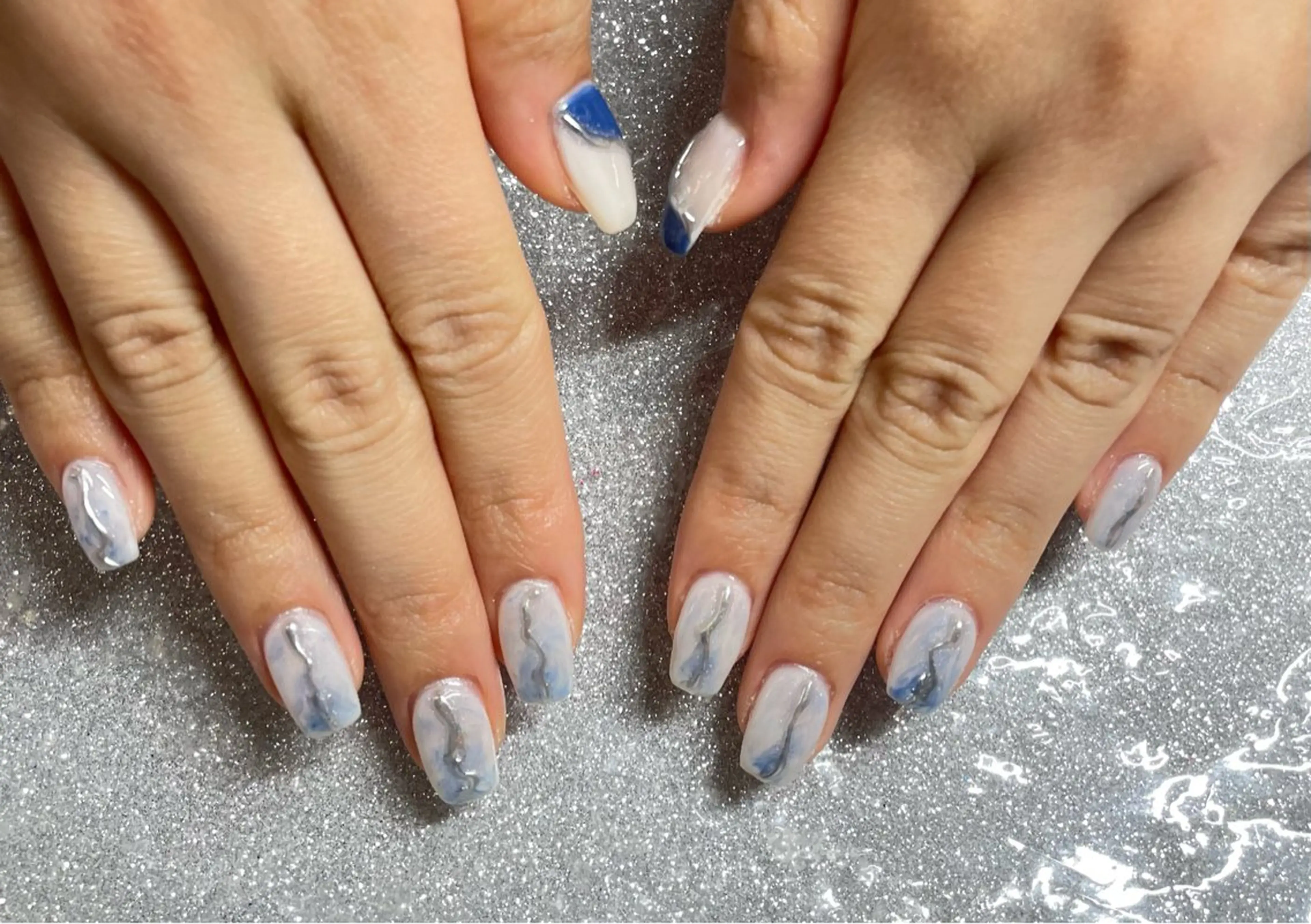 ネイル ハンドネイル VIERU 🌈🎀💖のネイルデザイン