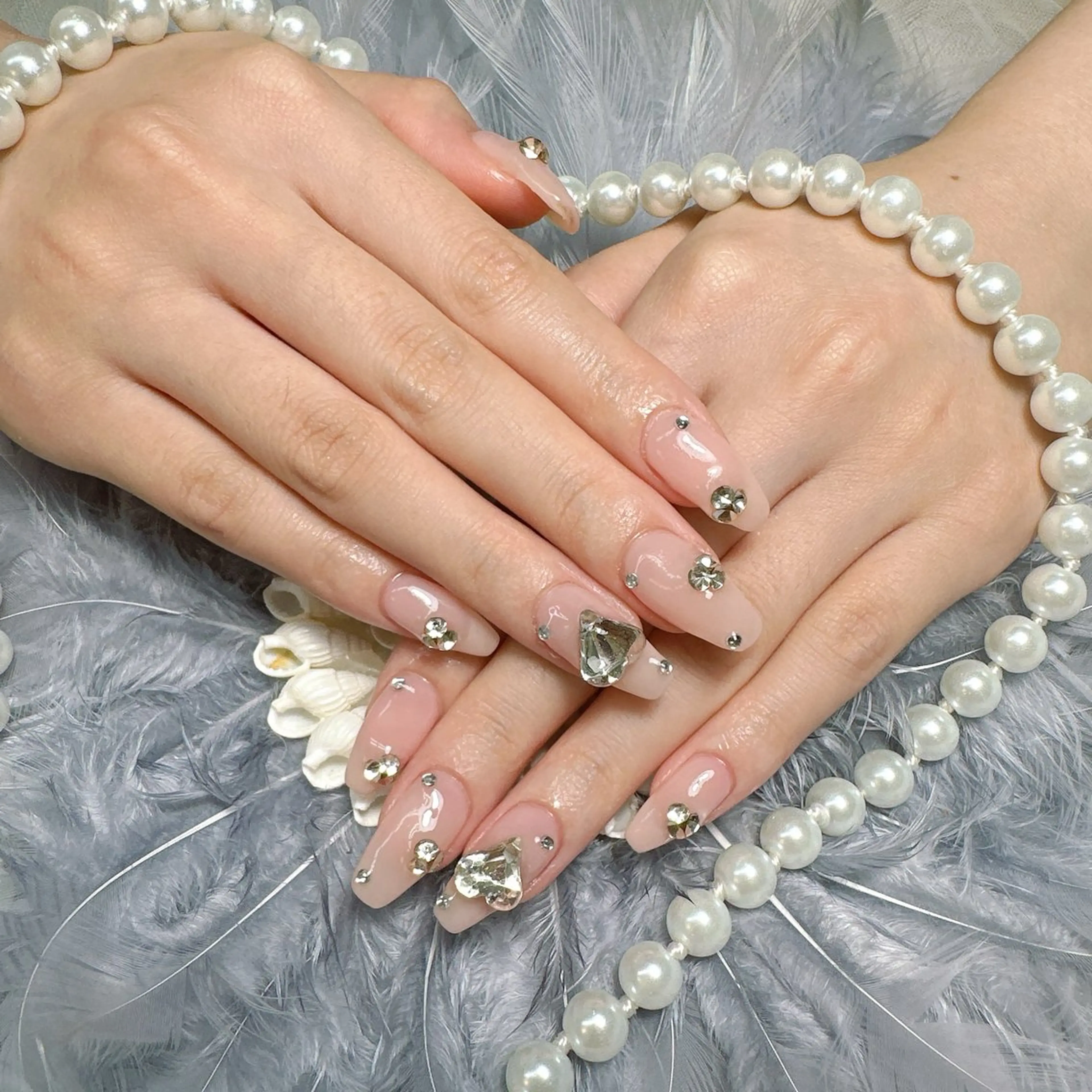 ネイル キラキラネイル 持ち込み ハンドネイル Pretty Nail Salon     　(ジェル&ケア)所属・Pretty Nail Salonのネイルデザイン