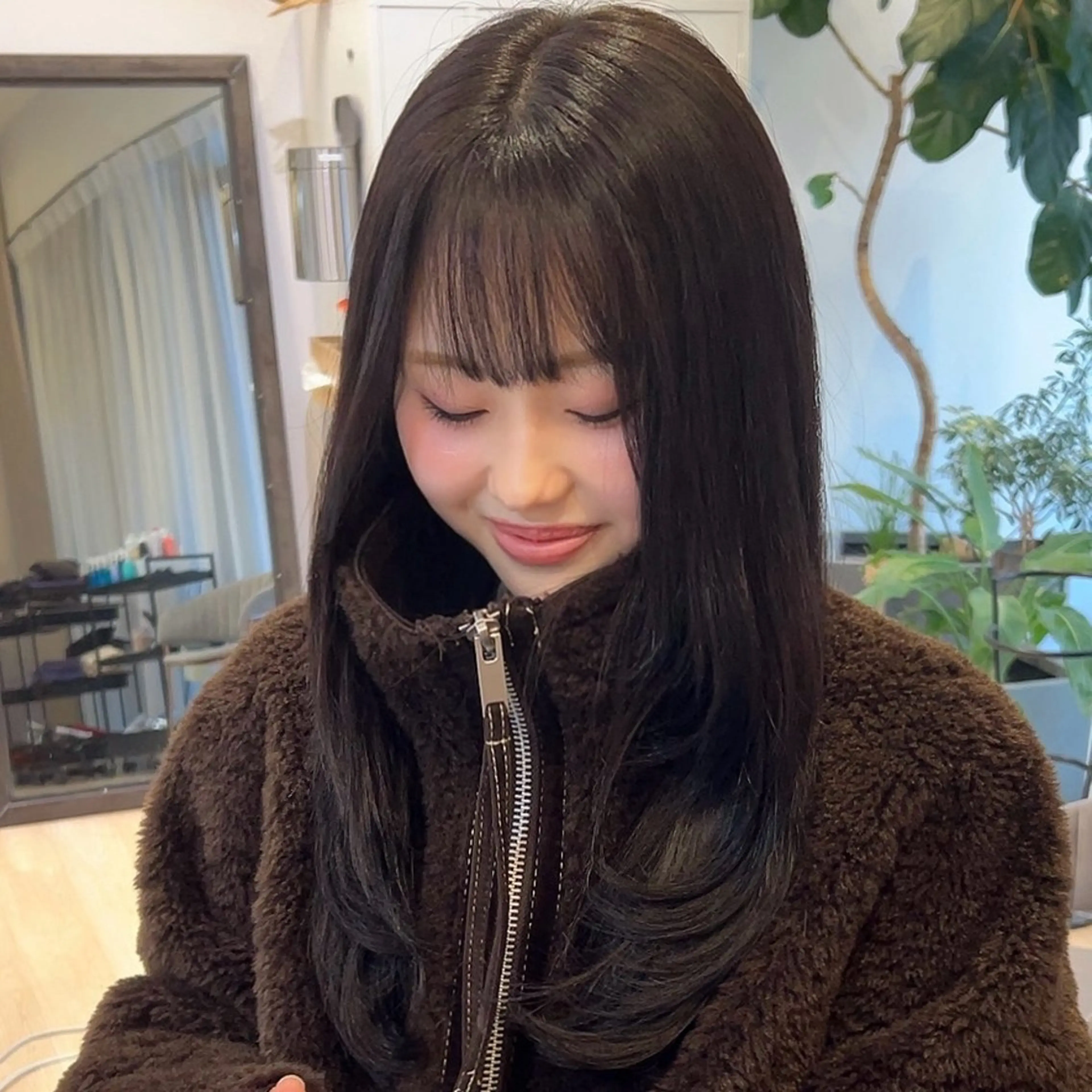 ロング レイヤーカット ロング カット ヘアカラー calna 古賀 菜摘のヘアスタイル