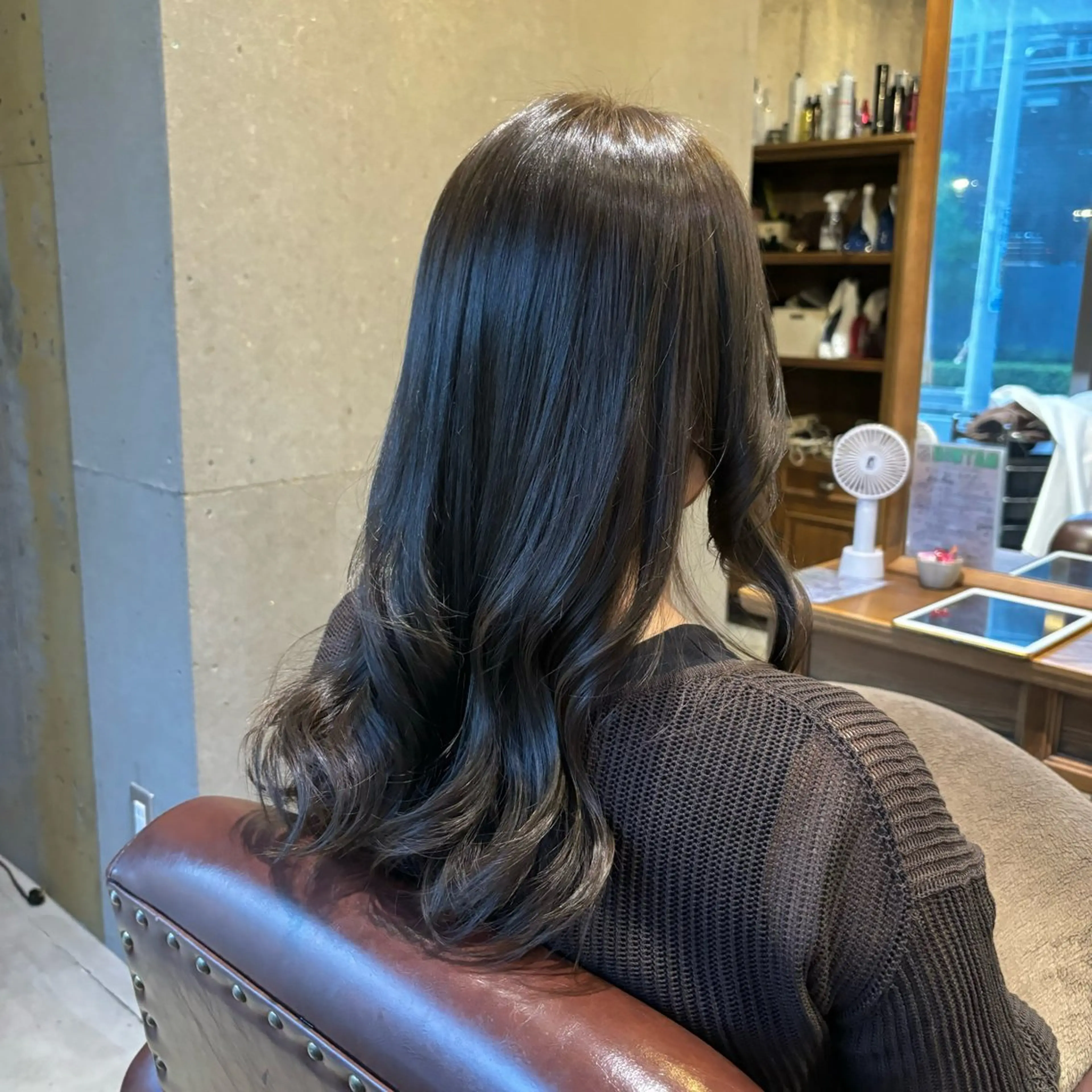 カラー 赤坂 柚和のヘアスタイル