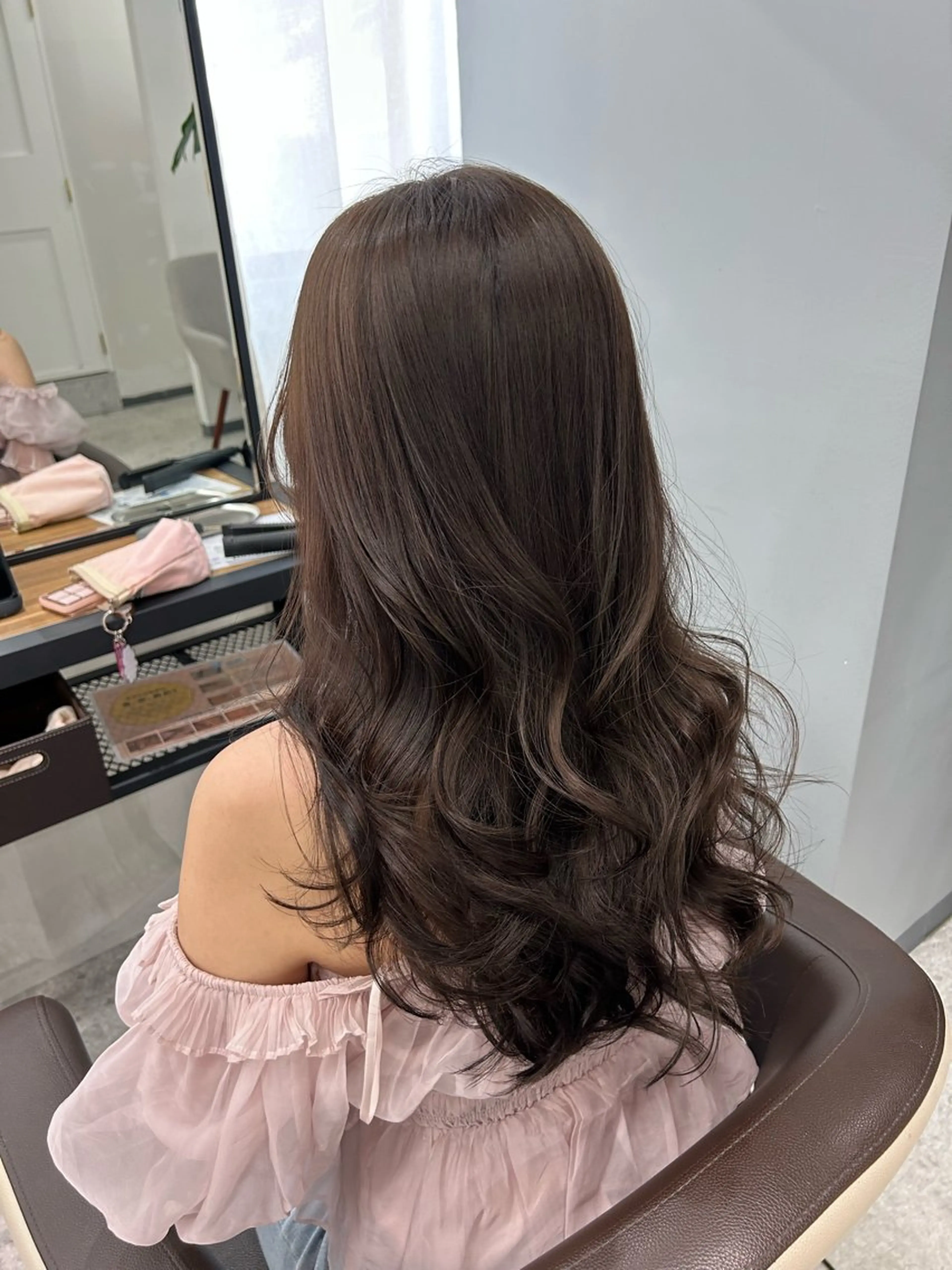 ロング カット ヘアカラー CLETO Licaのヘアスタイル