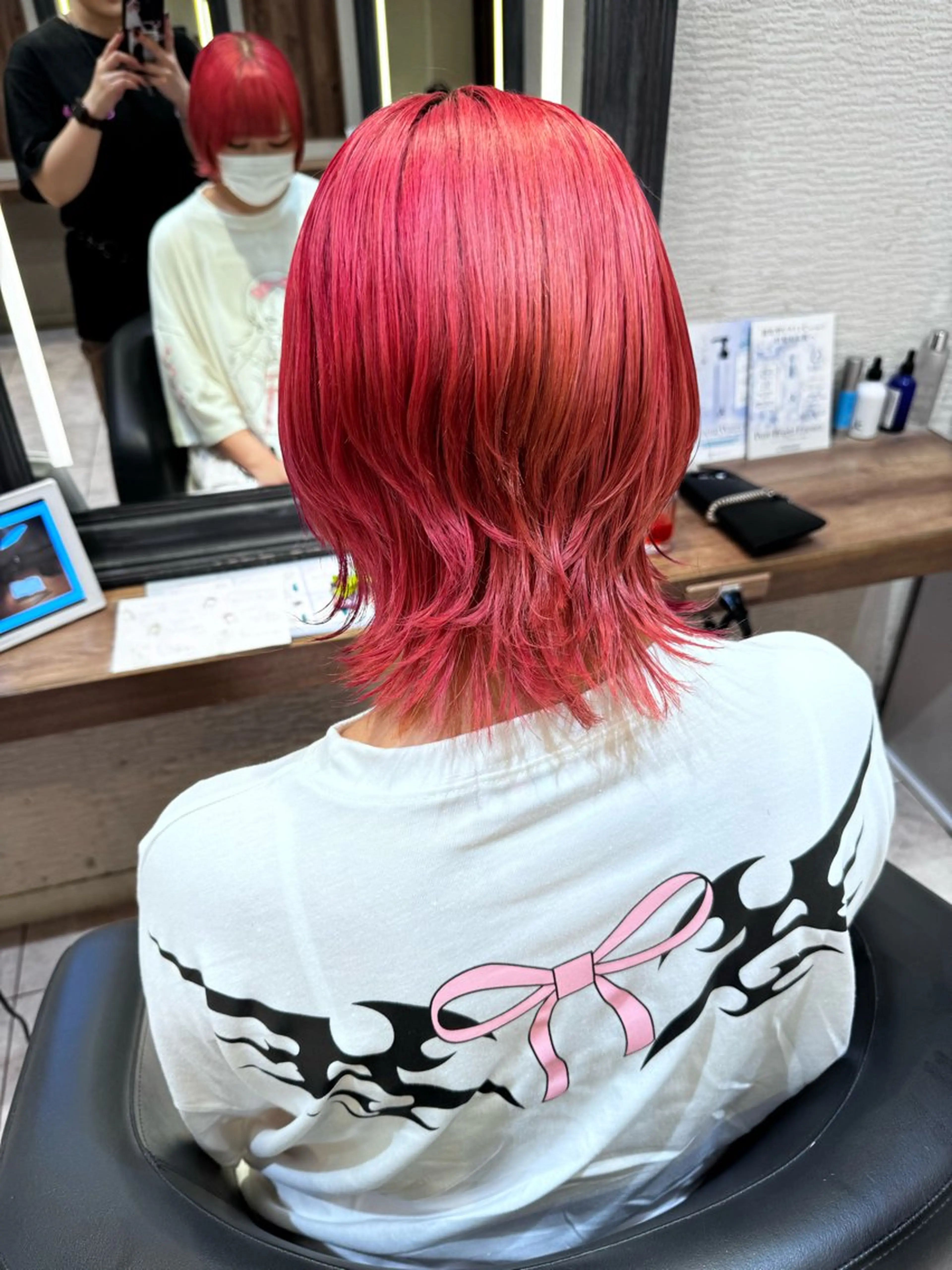 ショート ウルフカット カット 🐺ウルフ× ハイトーン🐺MOEのヘアスタイル