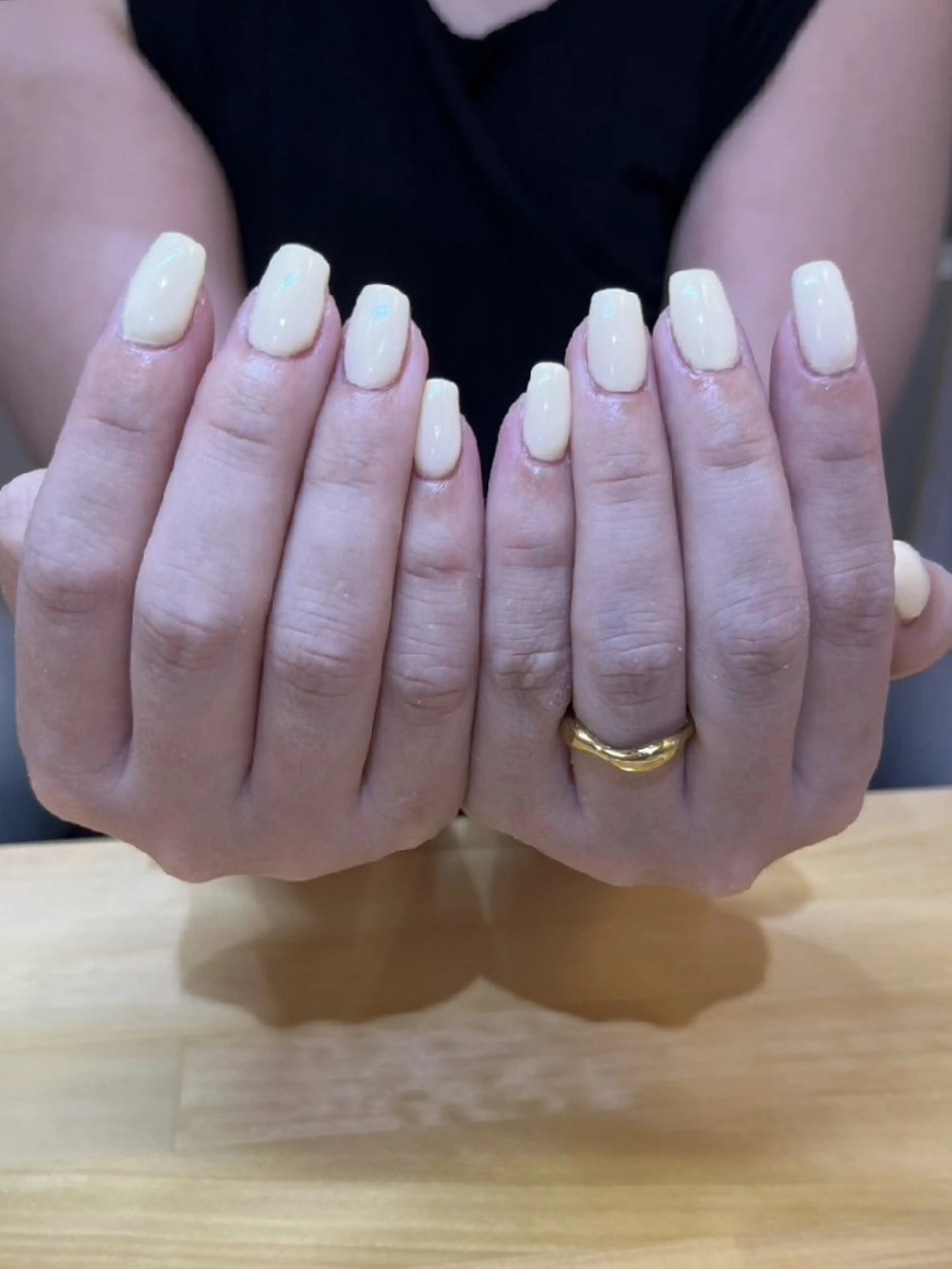 ネイル パステルネイル 黄色 LABEL TAKARAのネイルデザイン