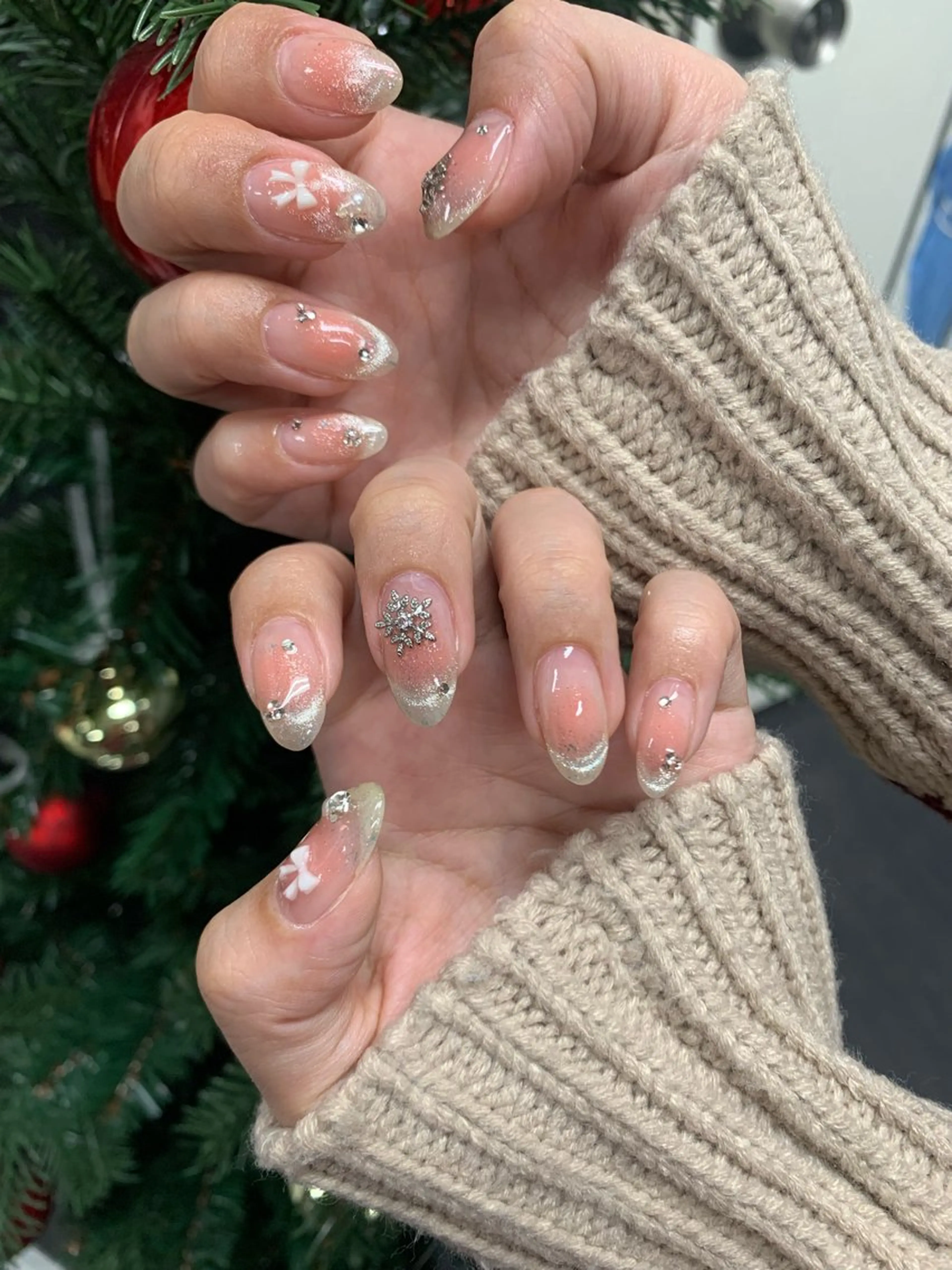 ネイル チークネイル フレンチネイル マグネットネイル マグネットフレンチ SORA ANA.CHUOのネイルデザイン