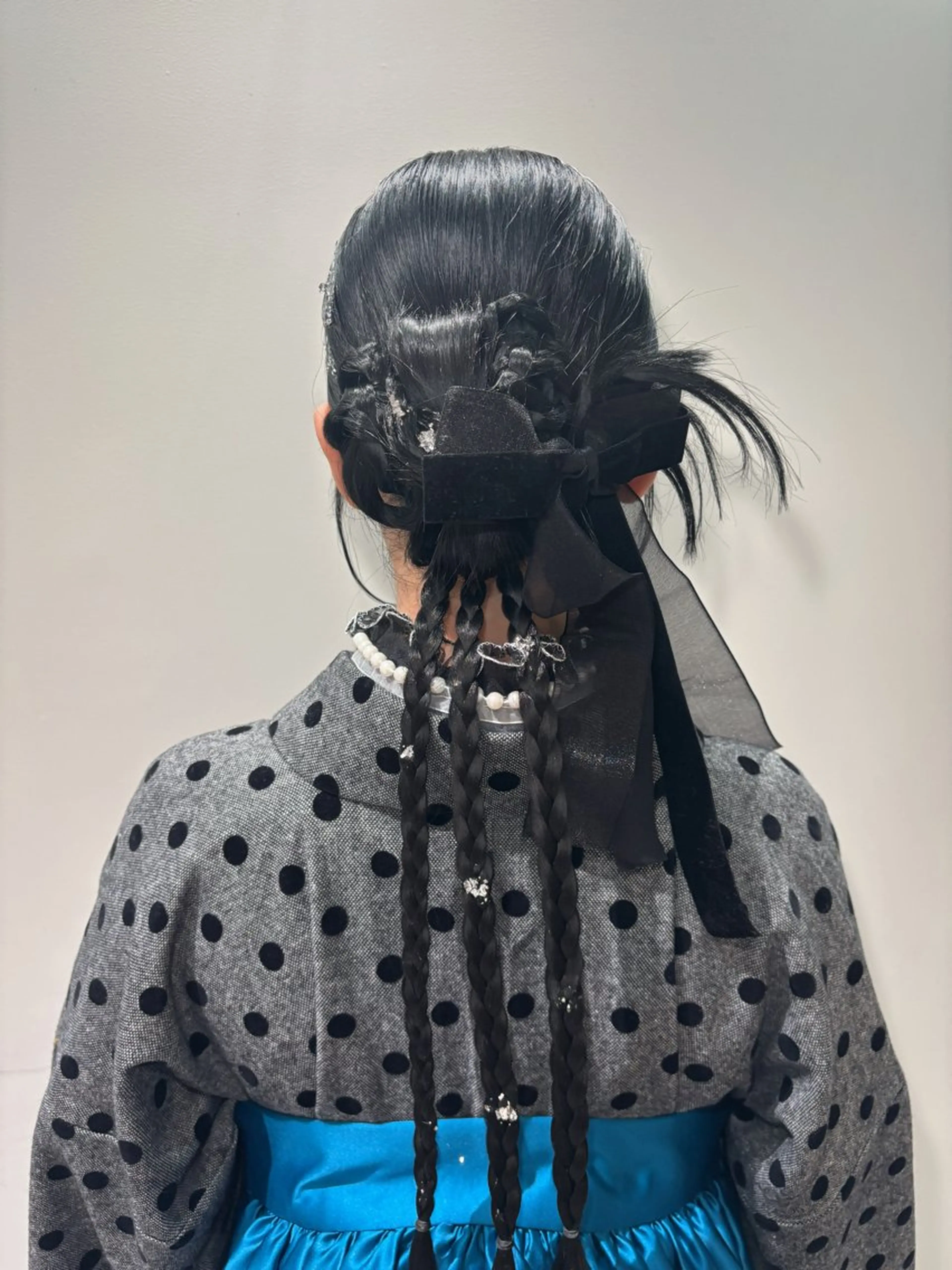 結婚式、パーティー用ヘアセットの写真