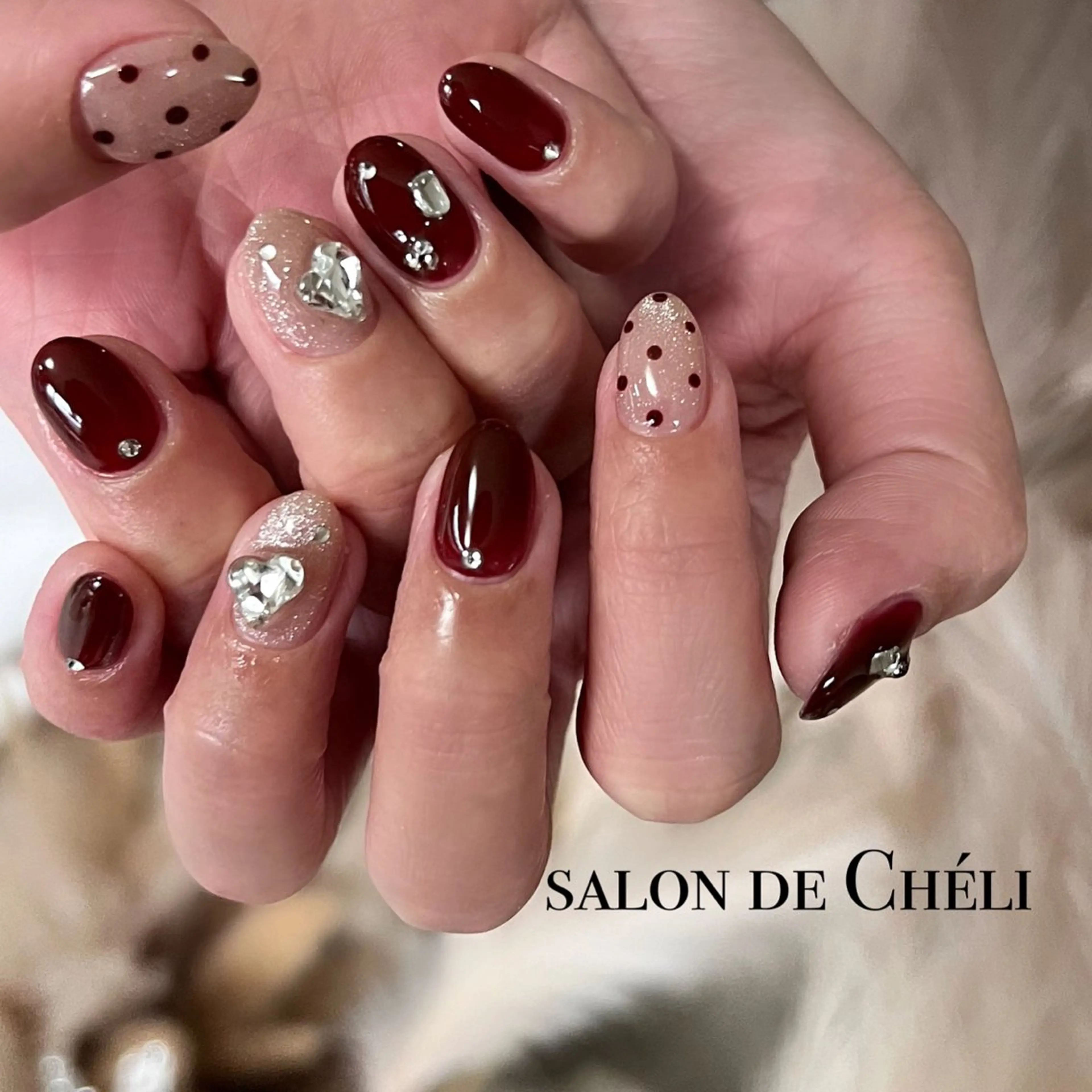 ネイル キラキラネイル ワンホンネイル ハンドネイル salon de Chéli所属・salon de Cheliのネイルデザイン
