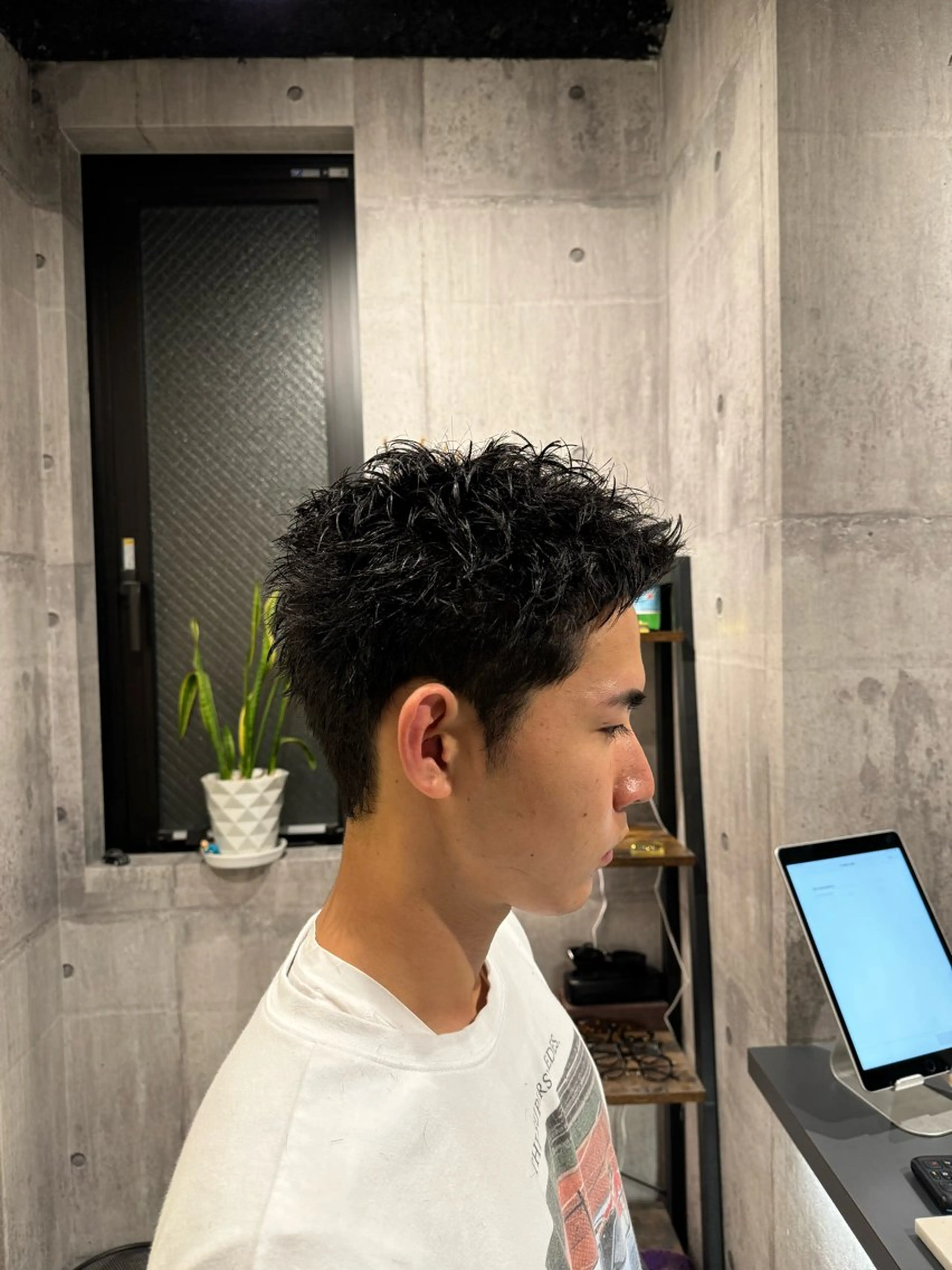 ショート パーマ メンズ 大阪梅田メンズサロン メンズパーマ荒川琢磨のヘアスタイル