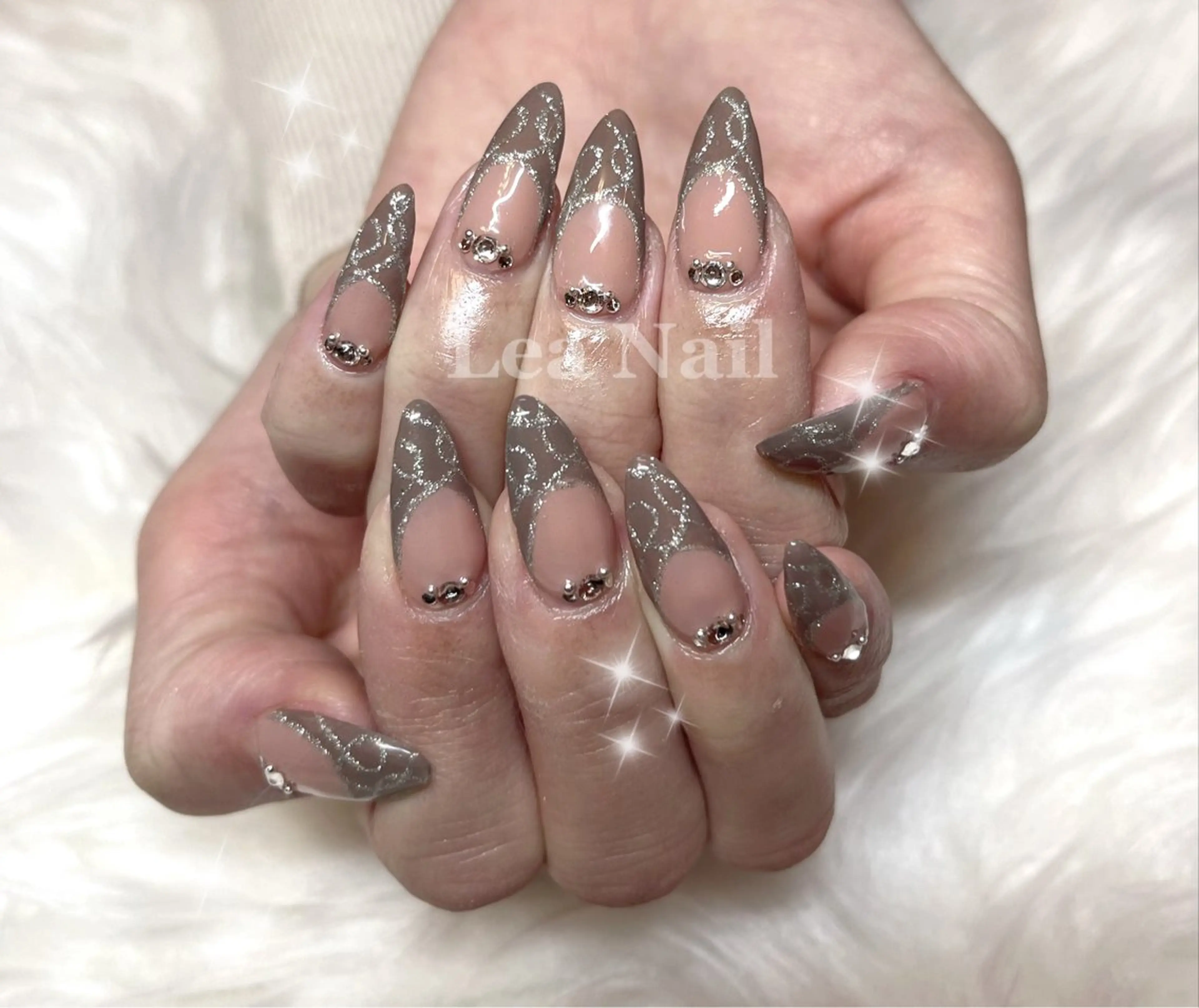ネイル フレンチネイル ラメ(グリッター) Lea Nailのネイルデザイン