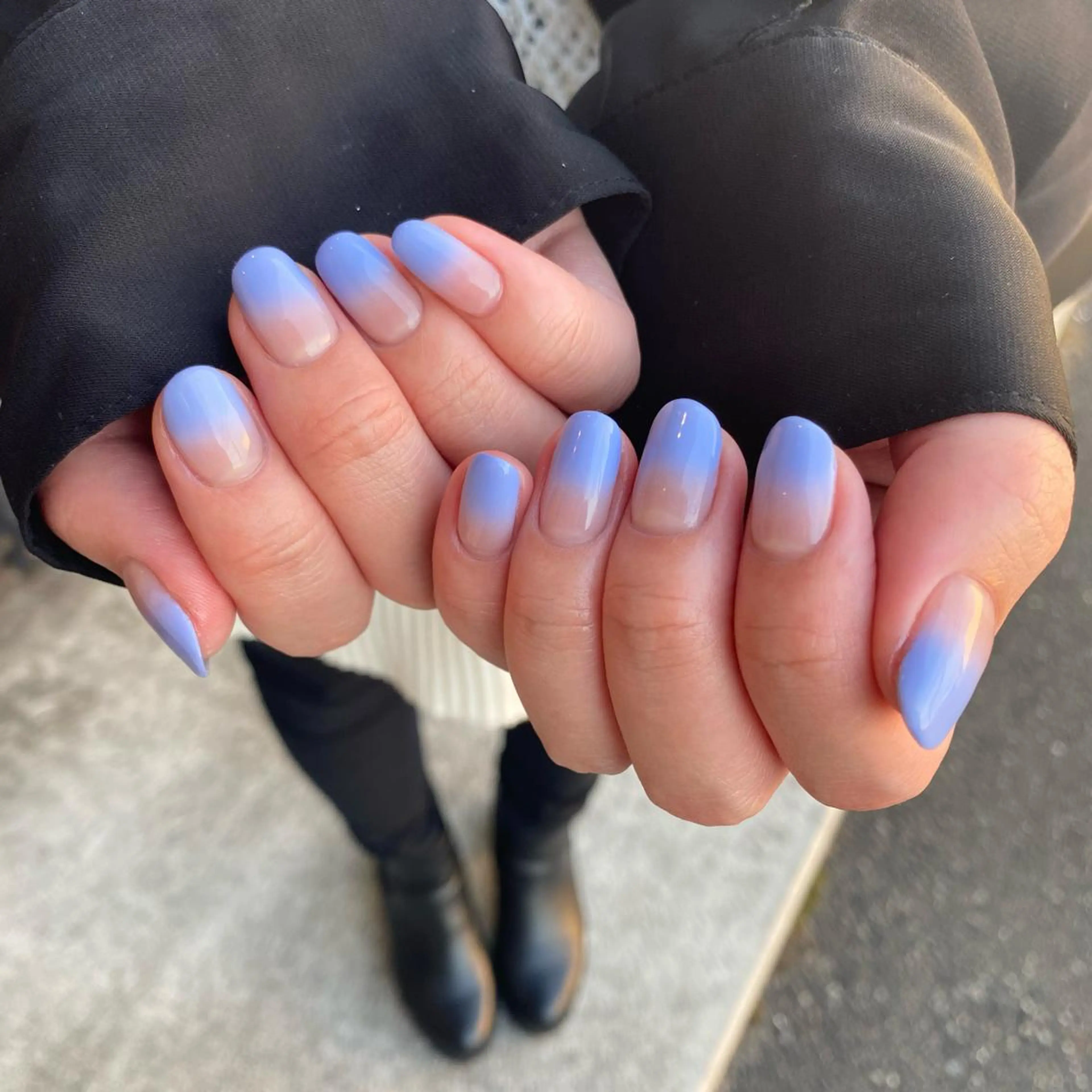 ネイル ブルー グラデーション daisy lash天王寺　池阪のマツエク・マツパデザイン