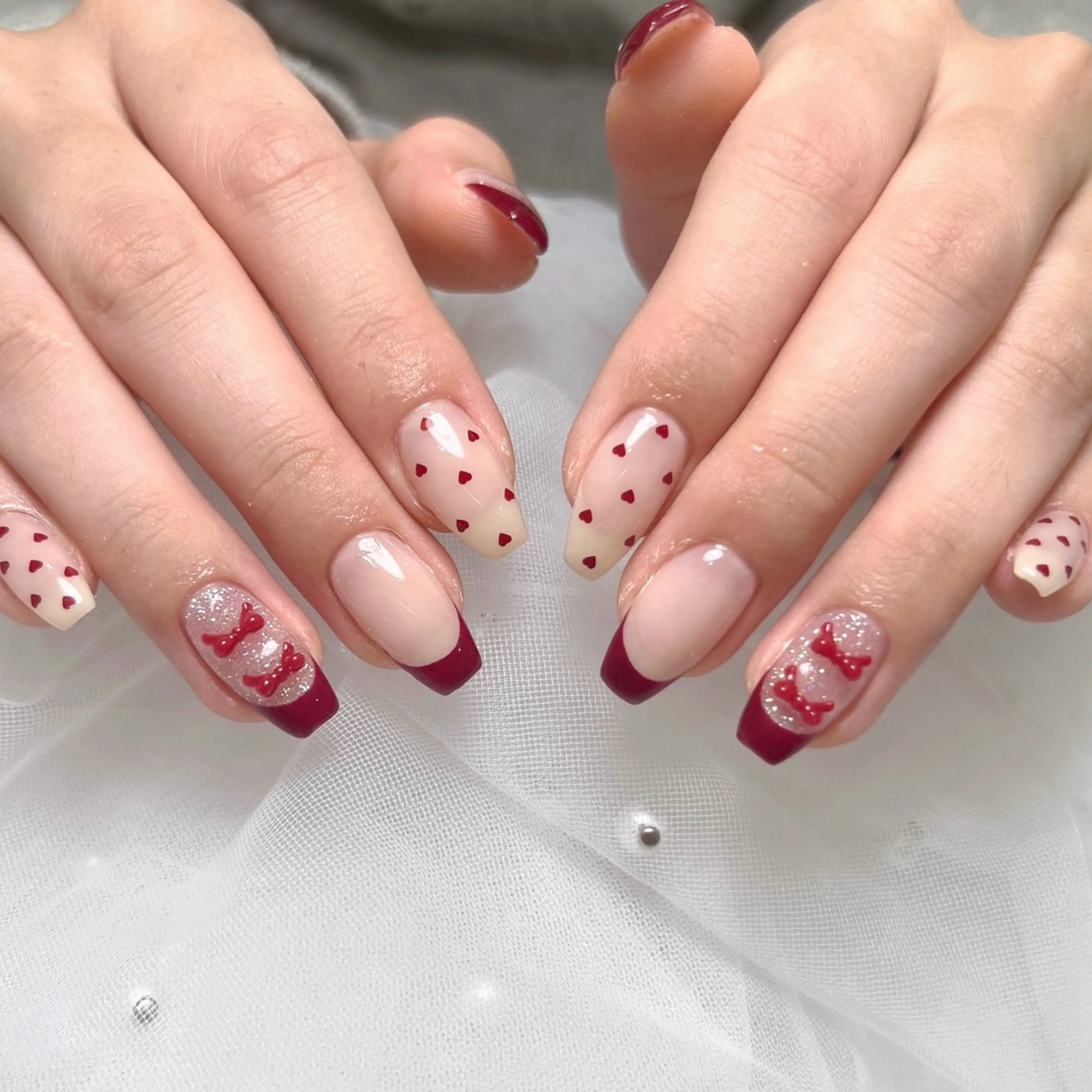 ネイル ボルドー フレンチネイル リボン エルバイノリコ加藤 パラジェル取り扱い店のネイルデザイン