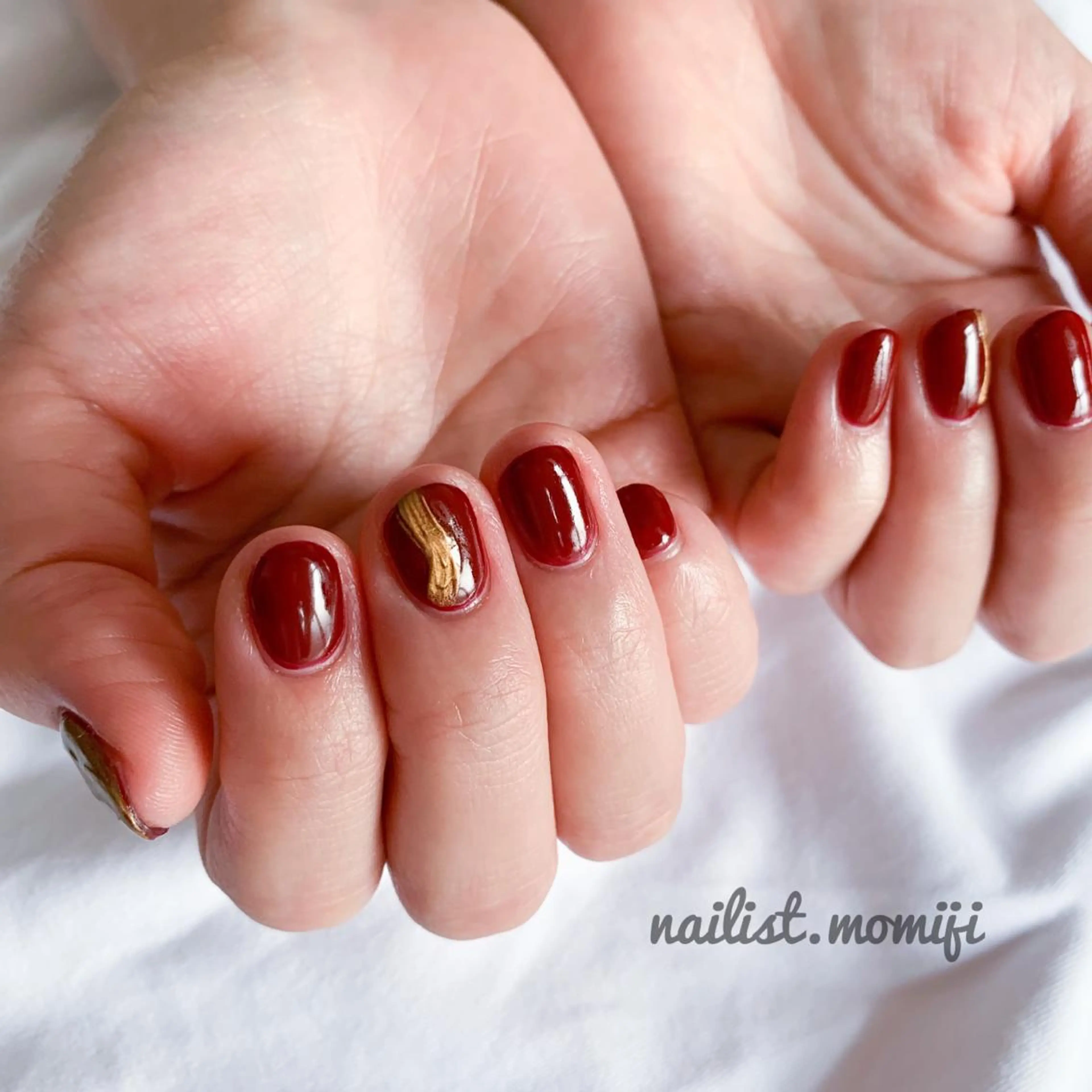 ネイル ゴールド 赤色 nailist_ momijiのネイルデザイン