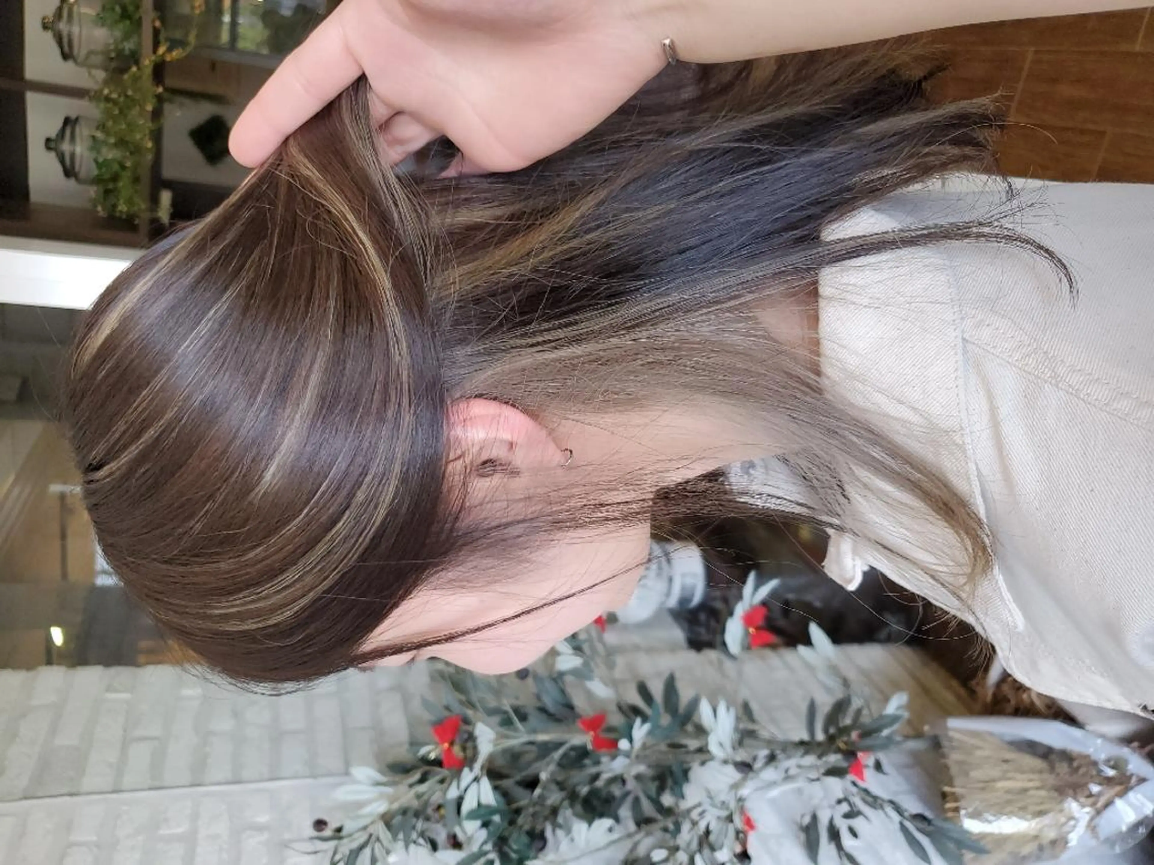 セミロング カラー 小島　崇義 ブリーチお任せ下さいのヘアスタイル