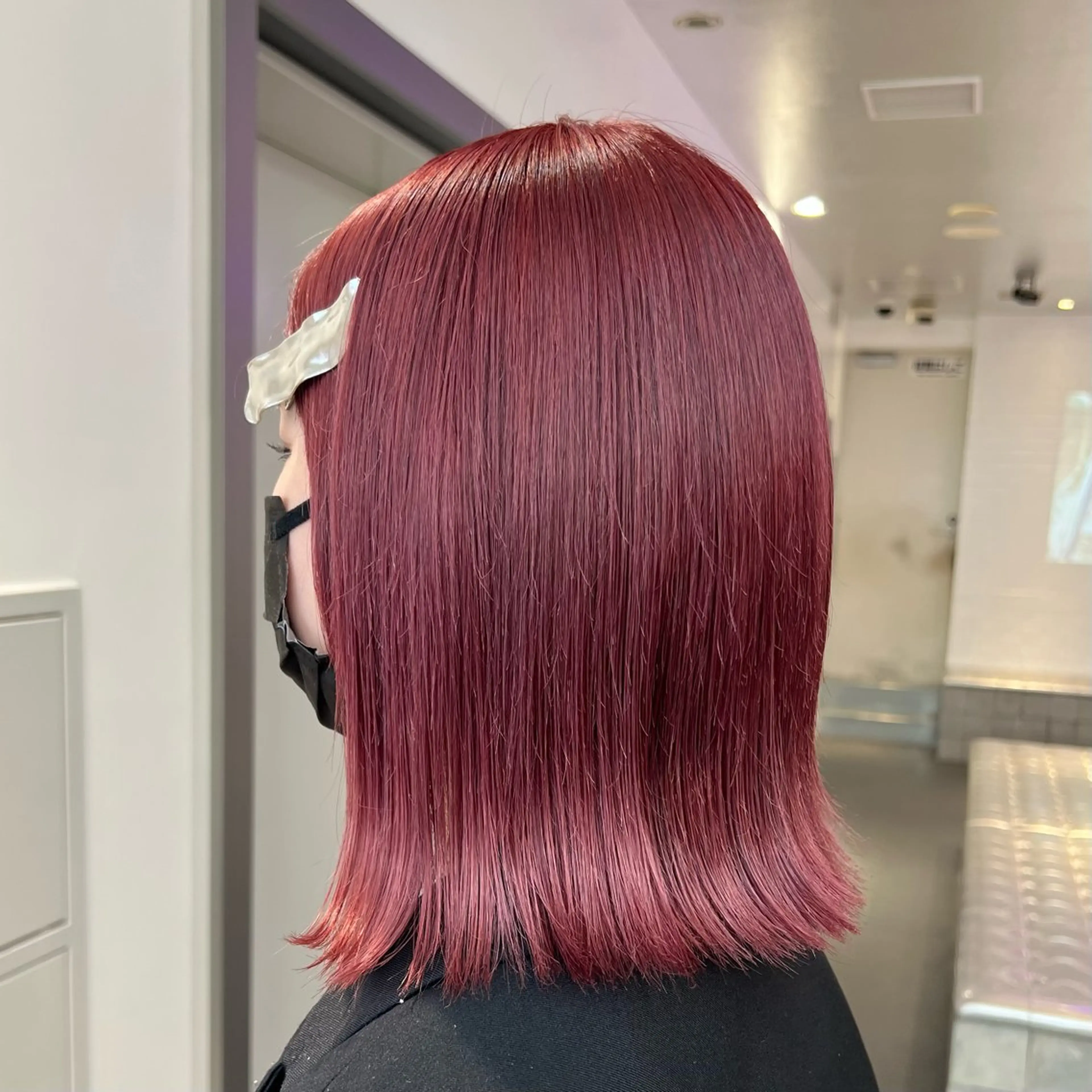 カラー レッドカラー ヘアカラー トリートメント 🌼動き×透明感🩵 ハイトーン/ナナのヘアスタイル