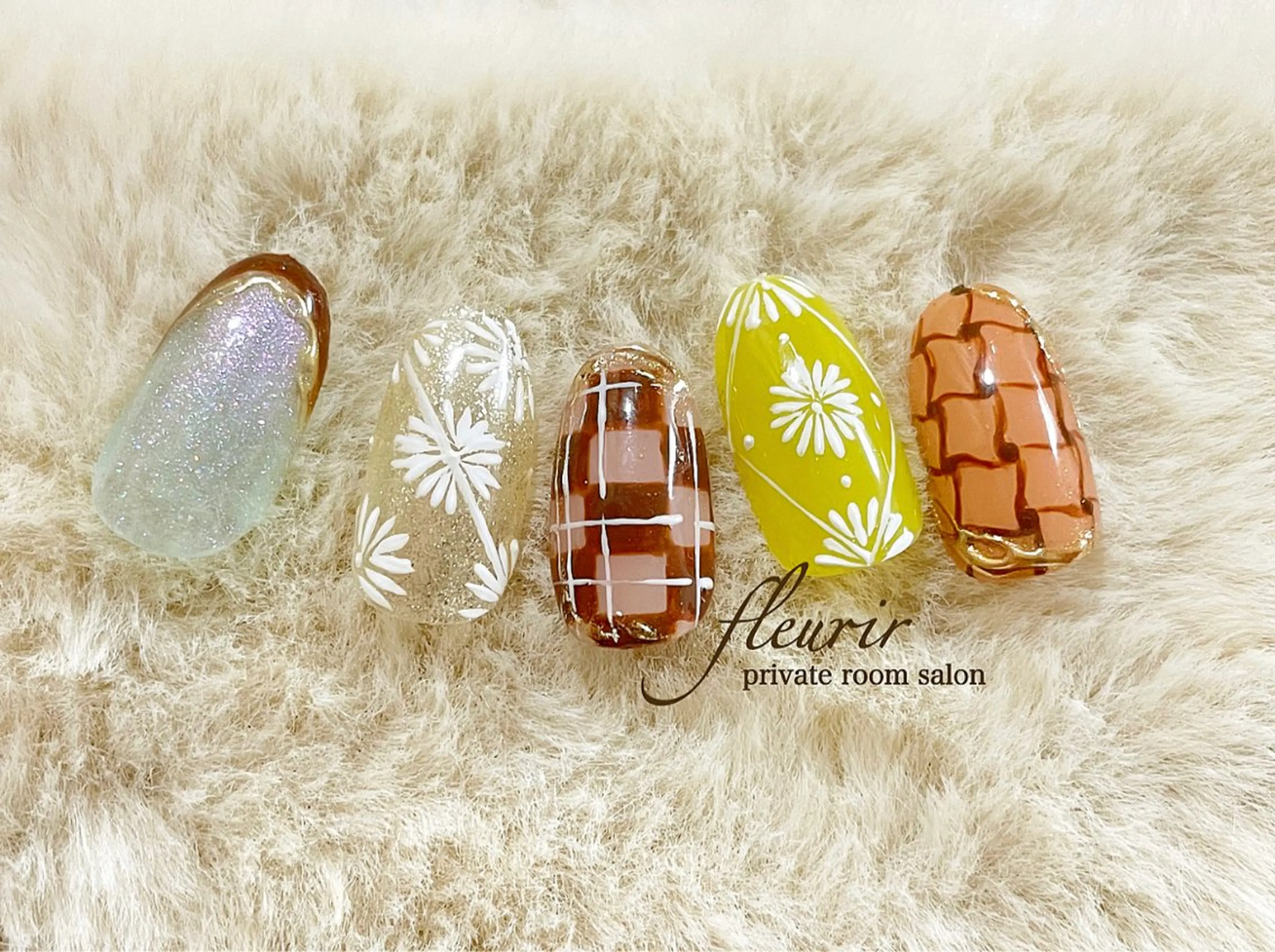 ネイル アートネイル オーロラネイル ブルー ブラウン フレンチネイル フルリール 【プライベートサロンのネイルデザイン