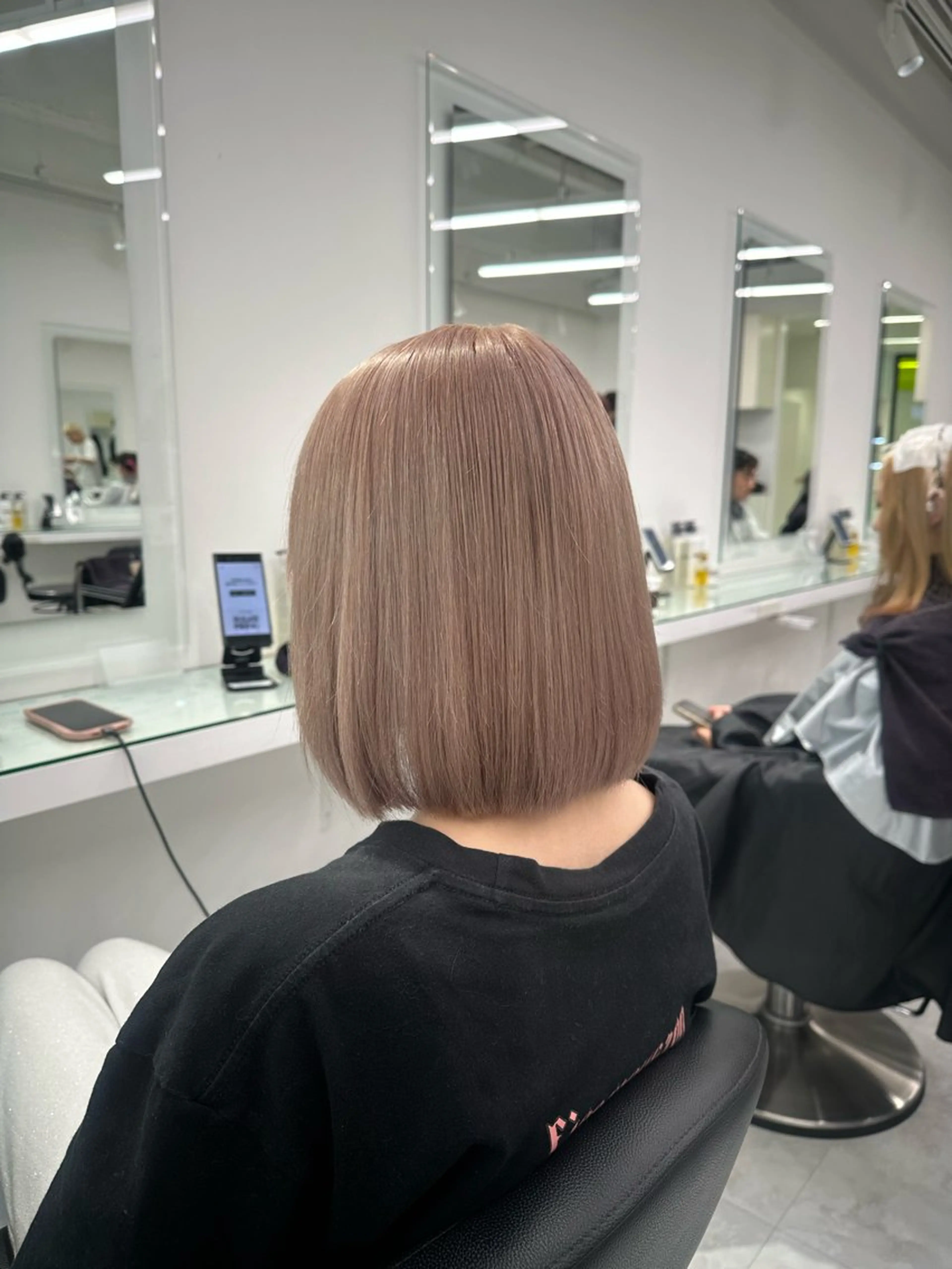 ミディアム カラー ヘアカラー トリートメント ヘッドスパ ヘアセット ❄最強かわいいカラー ❄️MINA❄️のヘアスタイル