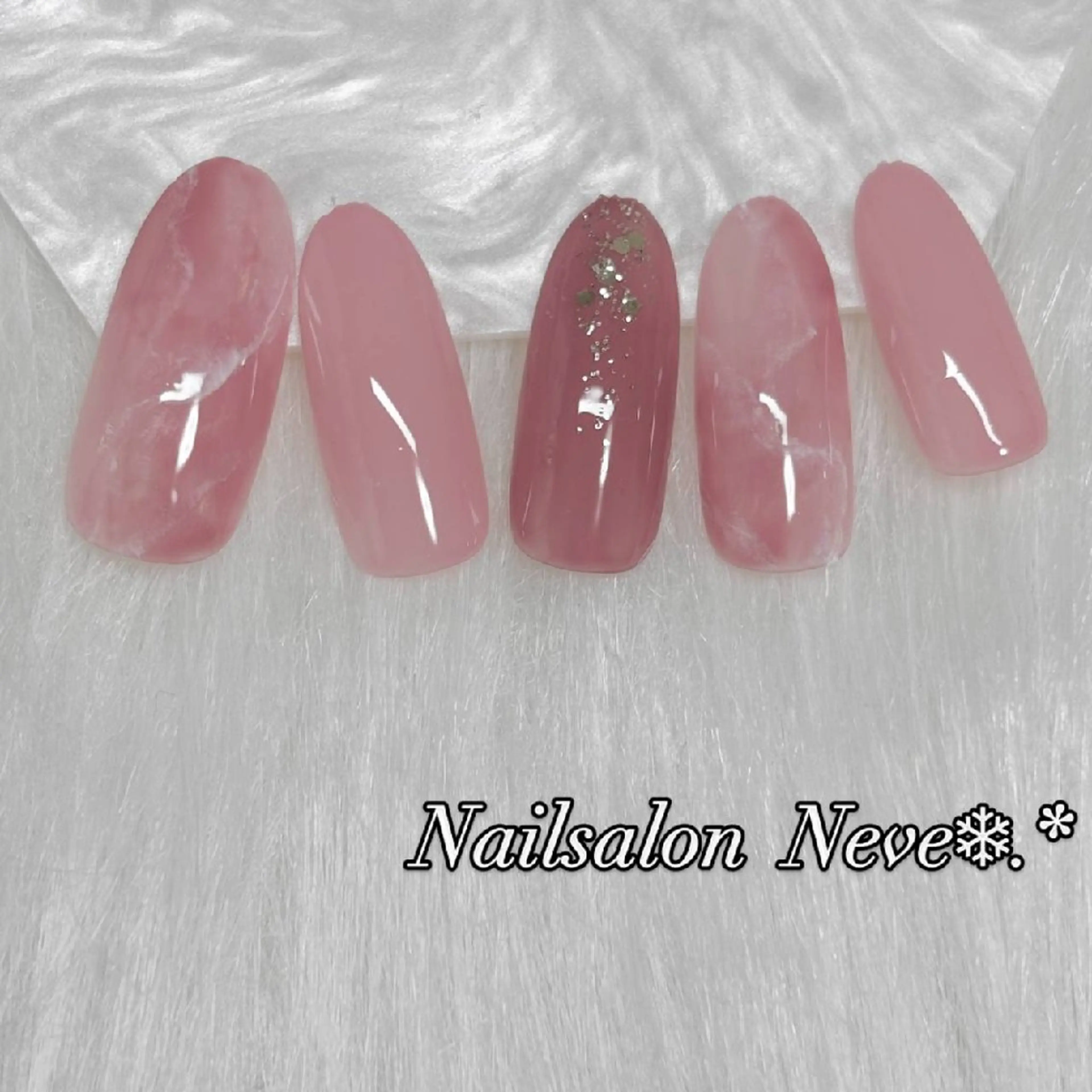 ネイル Nailsalon Neve❄︎.*のネイルデザイン