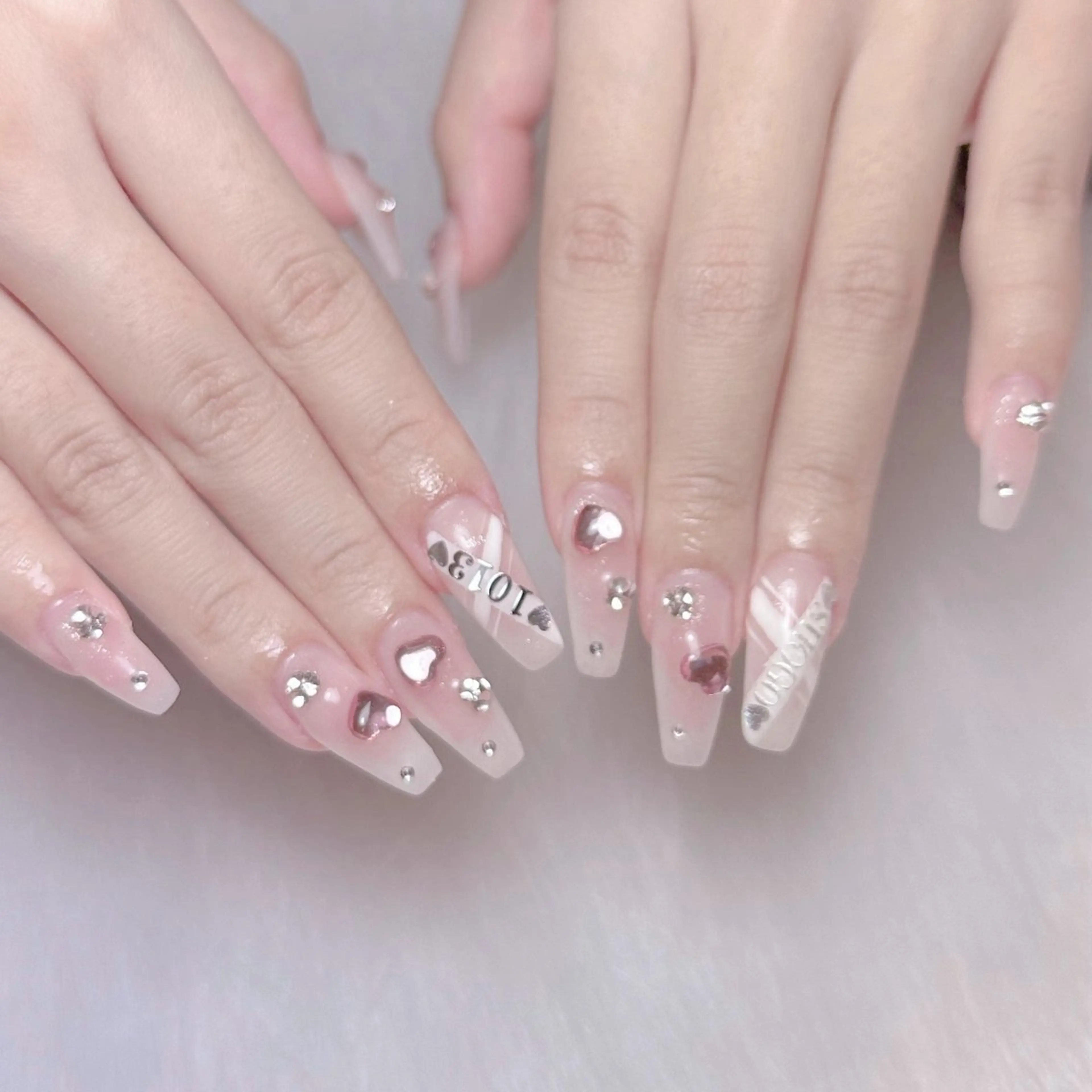 ネイル ハンドネイル Mari 🎀のネイルデザイン