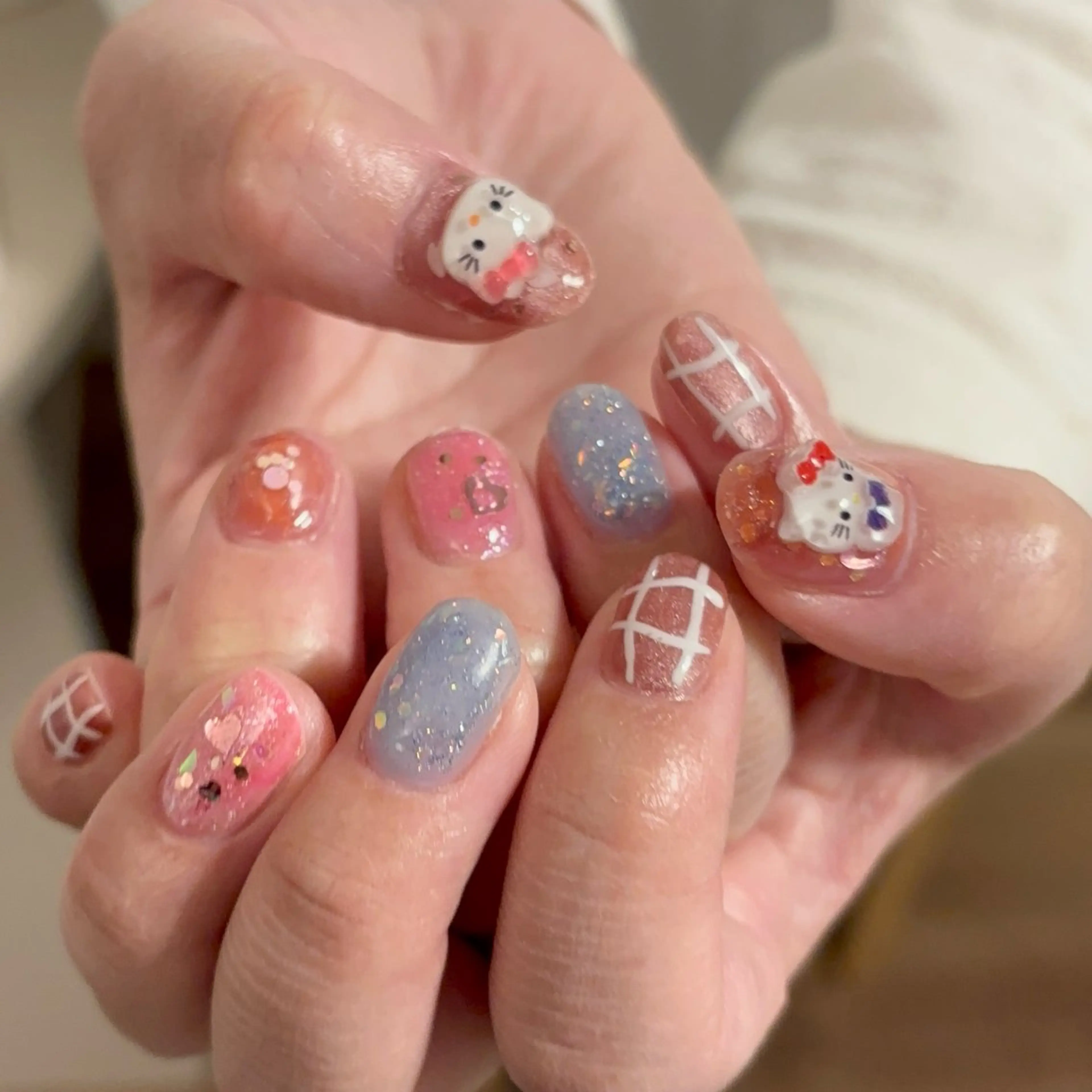 ネイル フレンチネイル キラキラネイル 韓国ネイル ミラーネイル ニュアンスネイル private salon zzz…のネイルデザイン