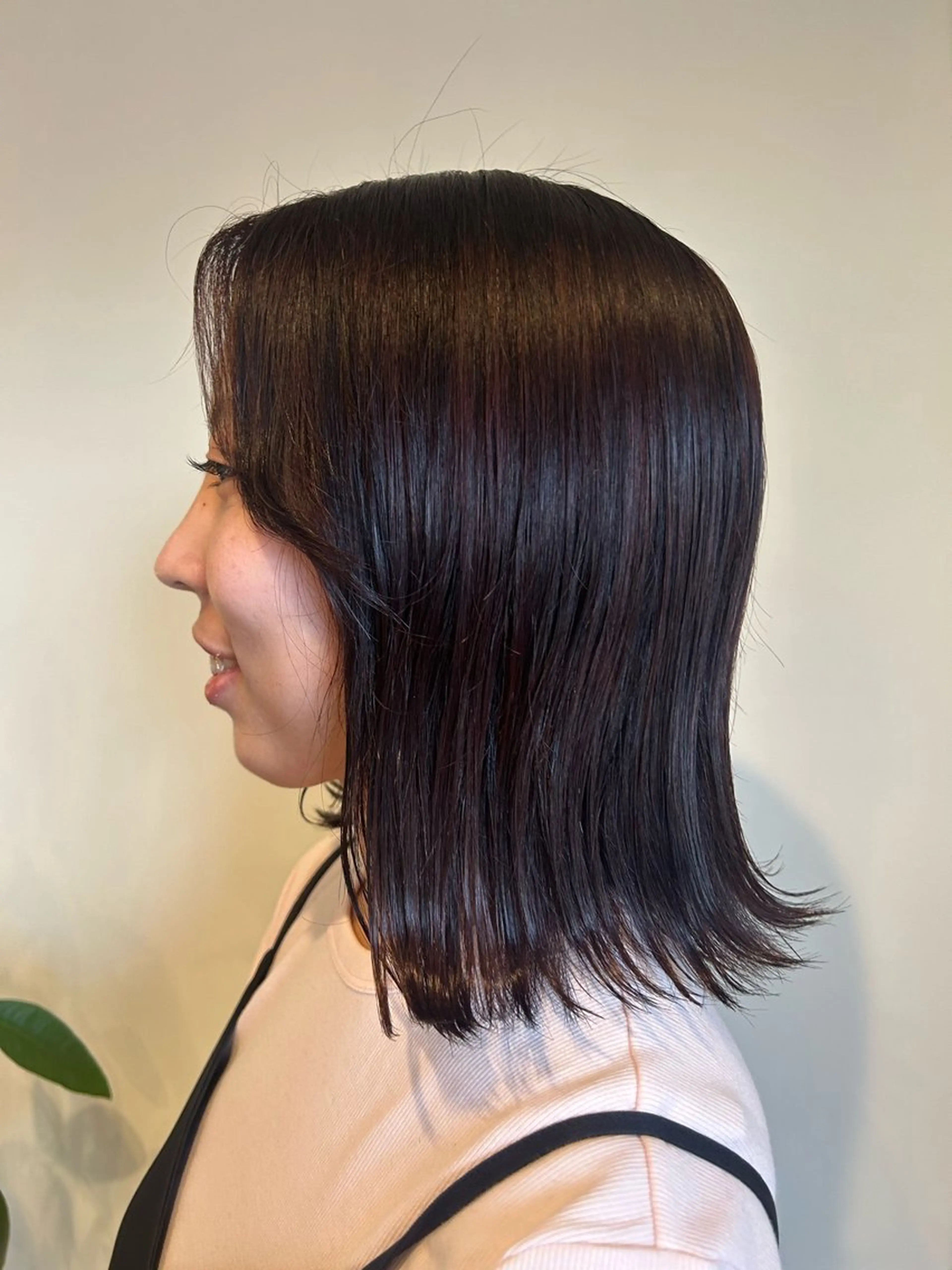 ミディアム カラー ボルドーカラー 小島 千夏のヘアスタイル