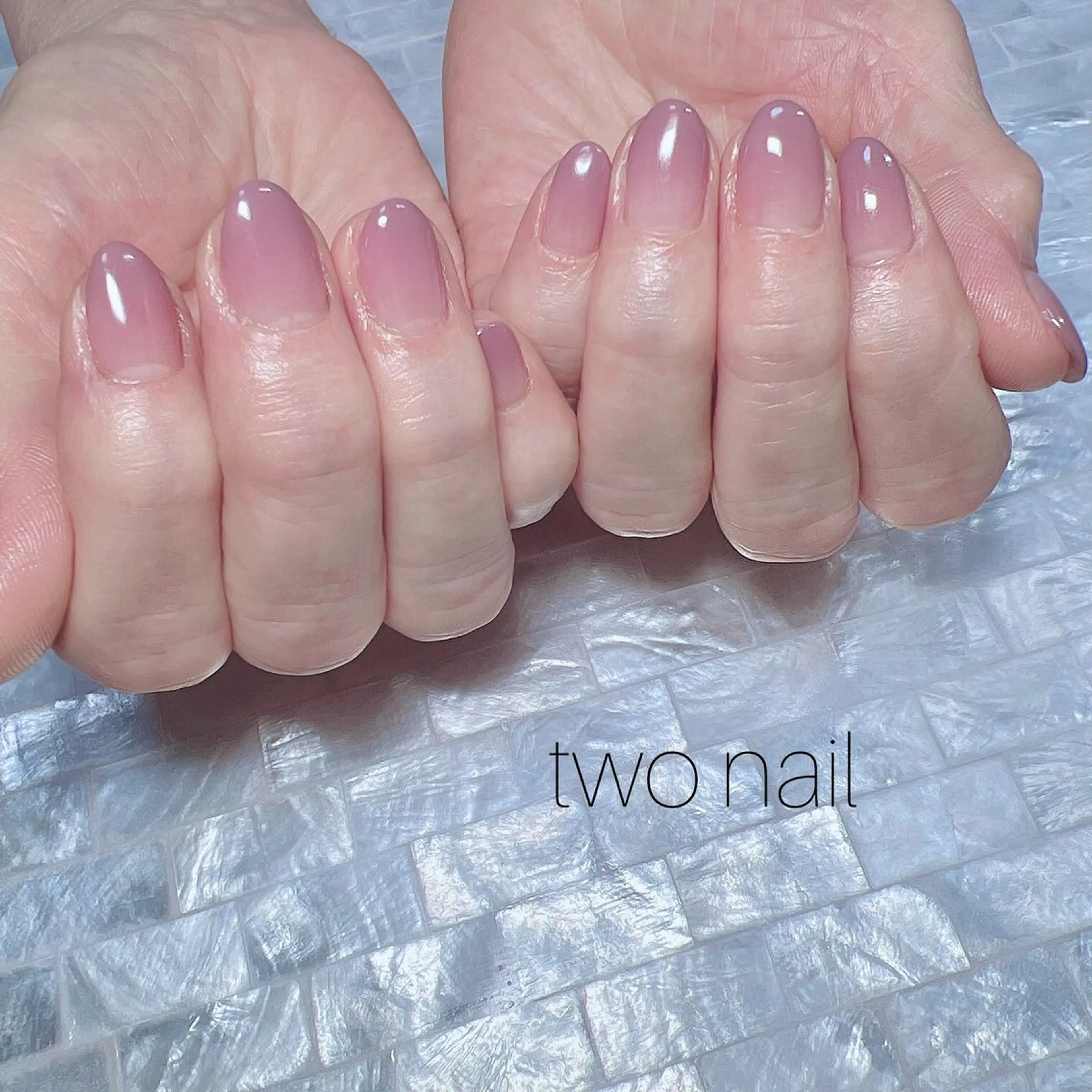 ネイル ネイルチップ ホワイト ハンドネイル two nailのネイルデザイン