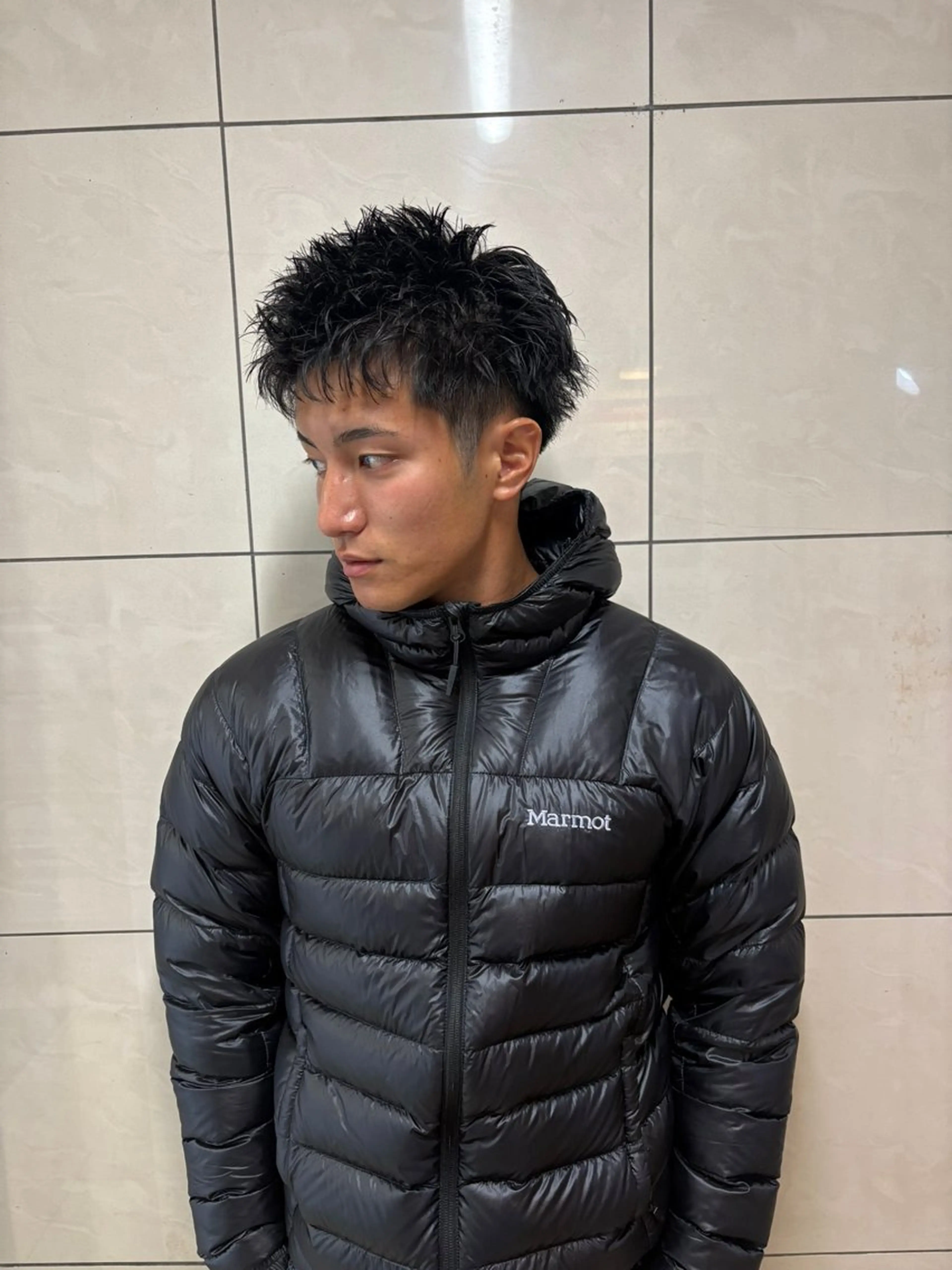 ショート パーマ メンズ メンズブリーチ フェザーパーマ メンズハイライト メンズインナーカラー メンズパーマ カット パーマ トリートメント 💈メンズ短髪特化 ✂︎伊藤大輝💈のヘアスタイル