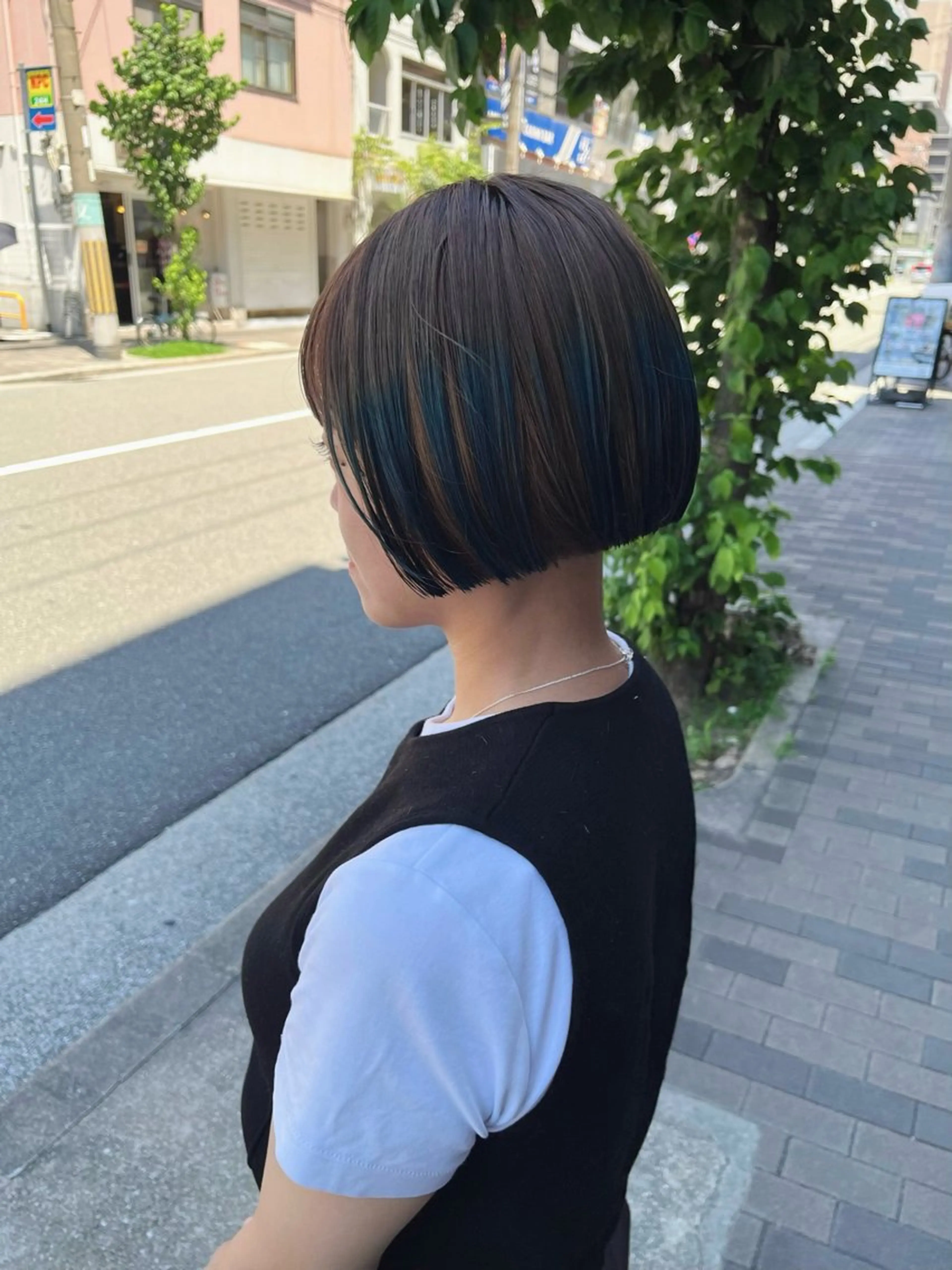 ブリーチなしでできるデザインカラーの写真