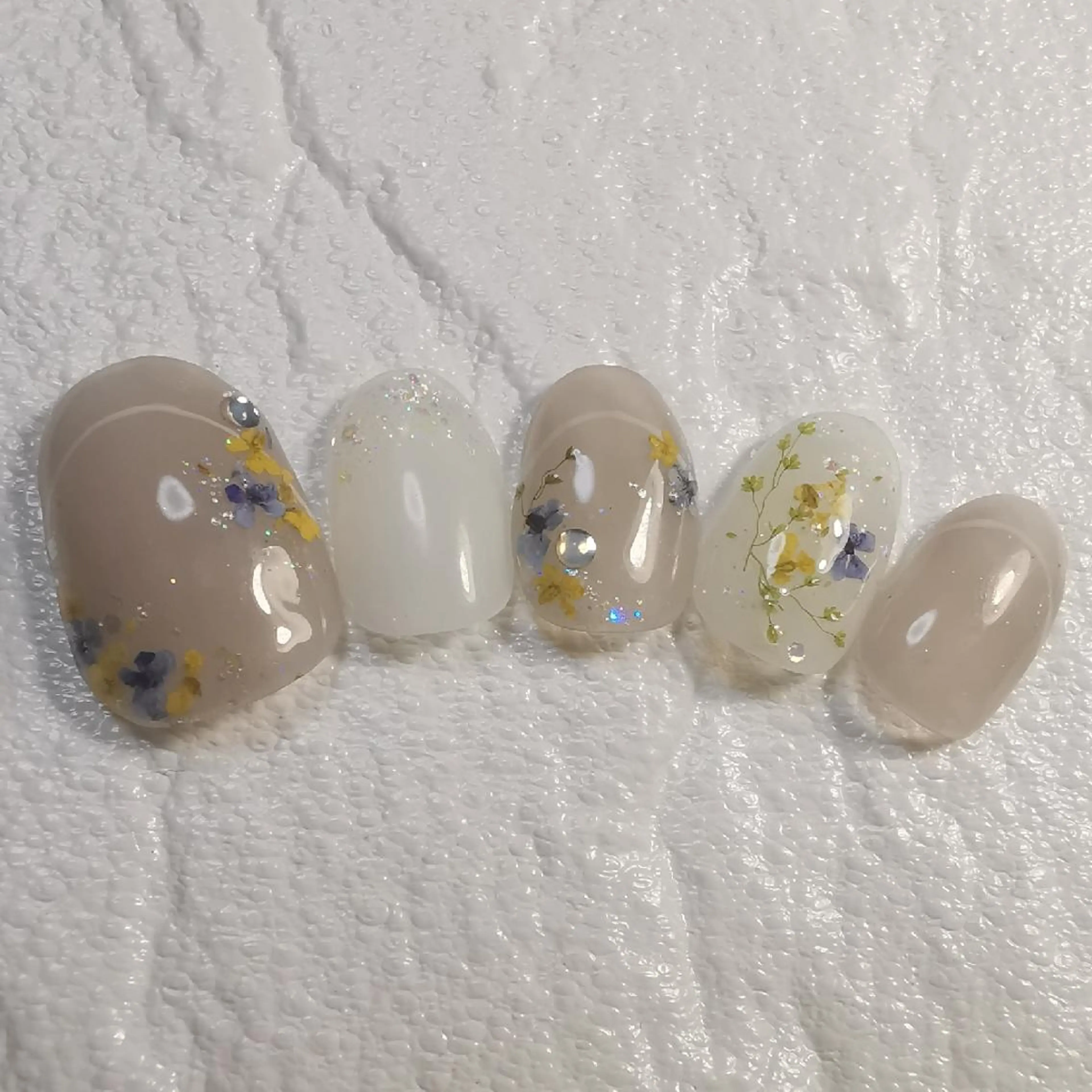 ネイル フレンチネイル ハンドネイル reve あやののネイルデザイン