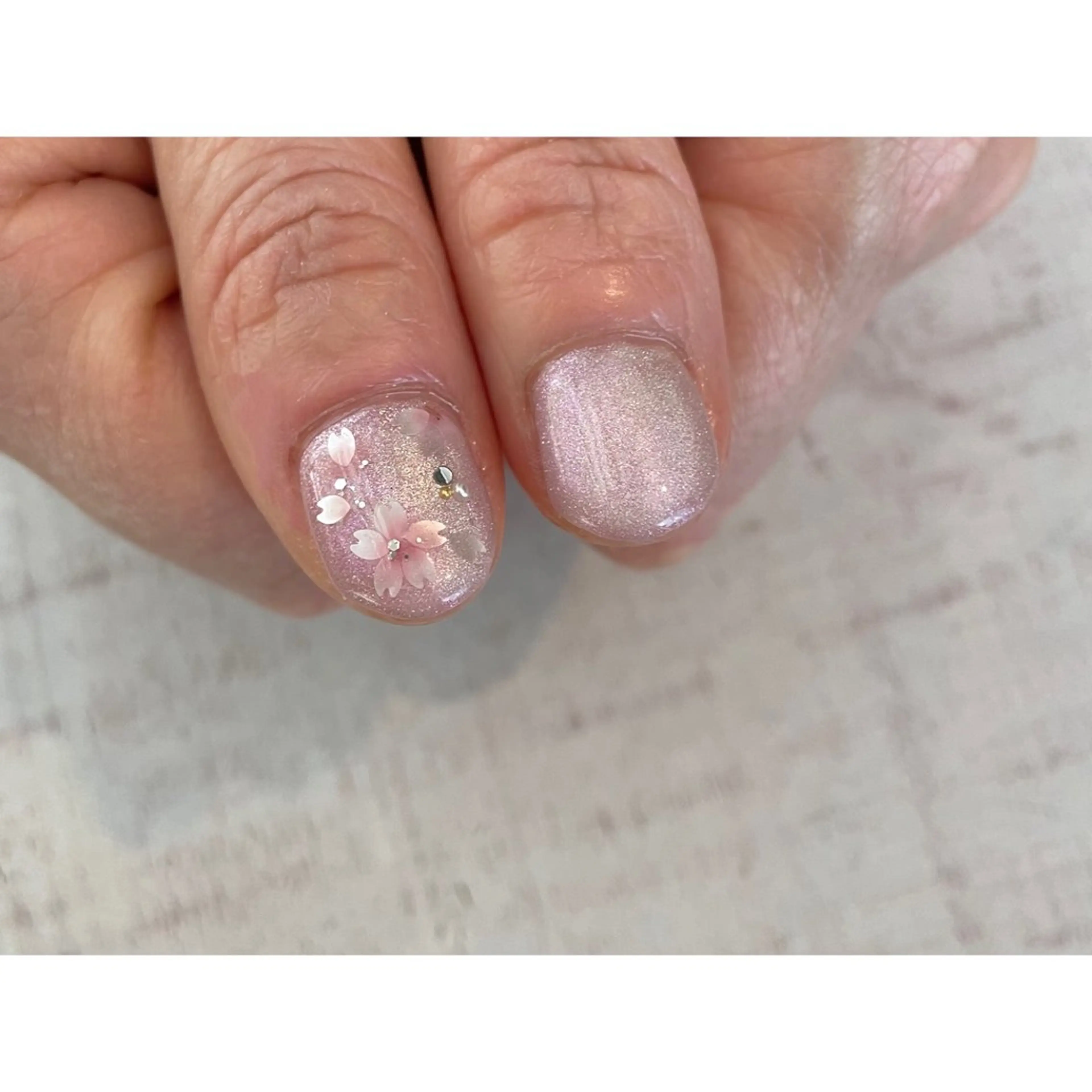 ネイル ハンドネイル 𖡼 yumenoのネイルデザイン