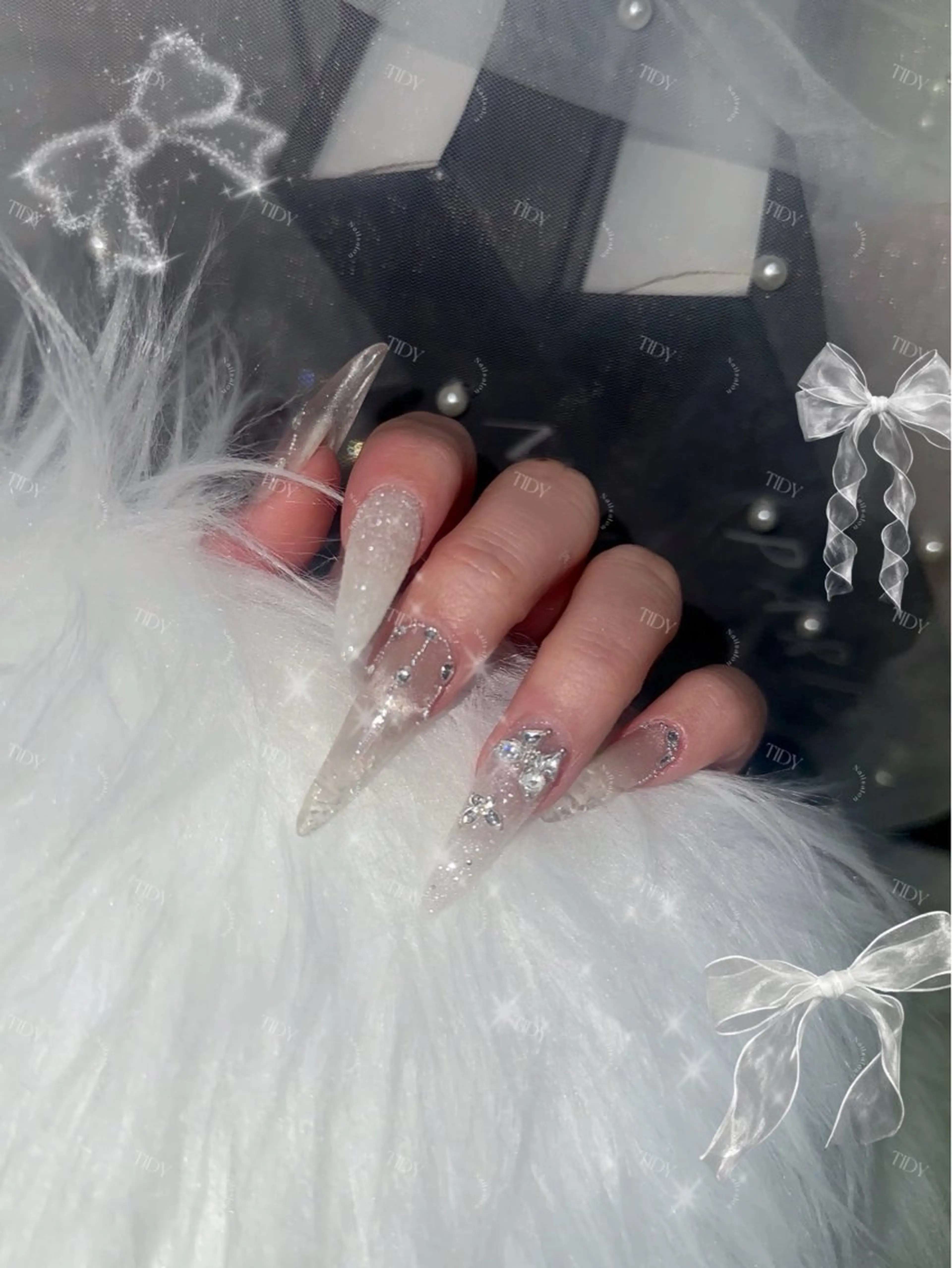 ネイル 長さ出し フットネイル ジェルネイル キラキラネイル 韓国ネイル ハンドネイル TIDY .のネイルデザイン