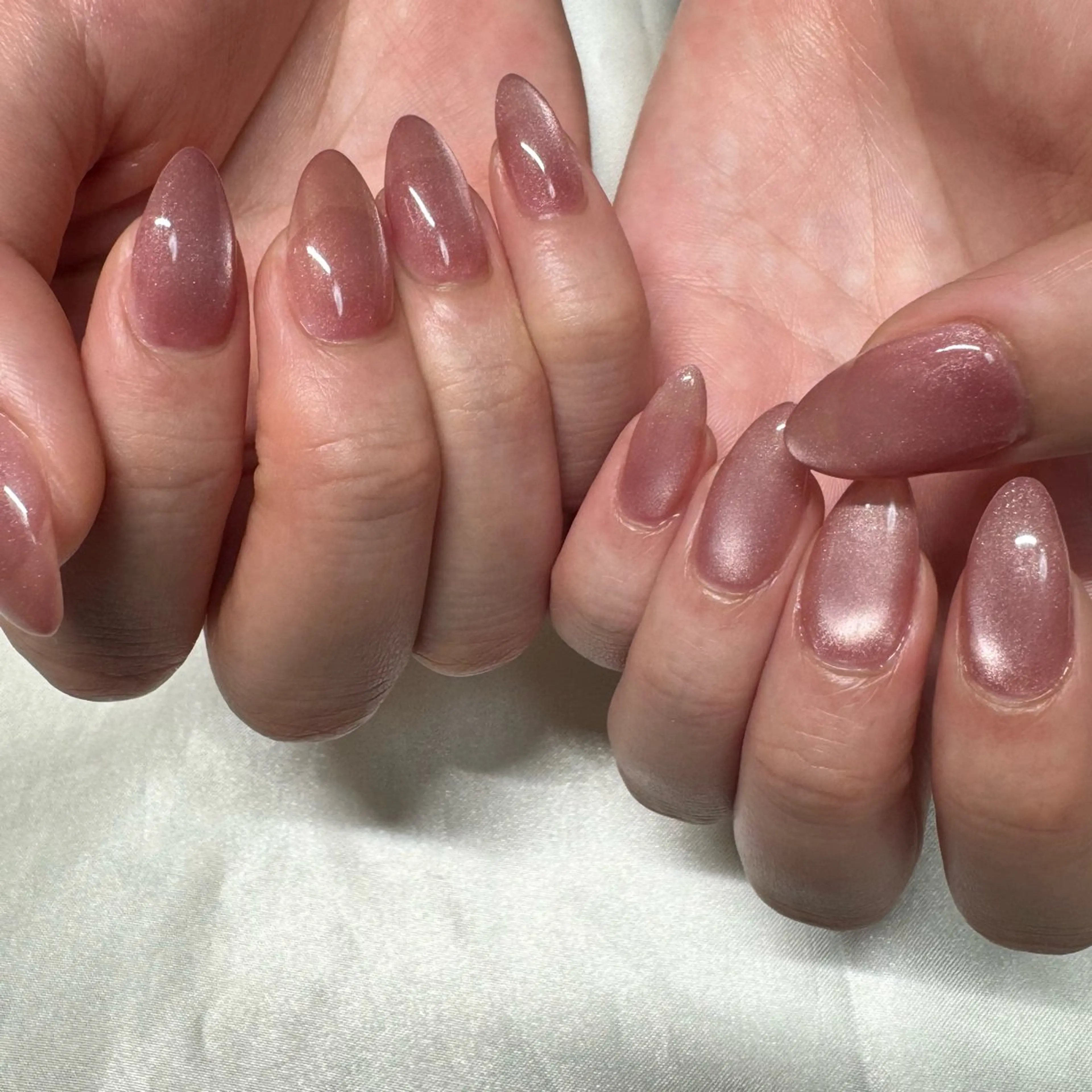 ネイル マグネットネイル ピンク 春ネイル ハンドネイル フットネイル Lino nail所属・Lino nail *Ayakaのネイルデザイン