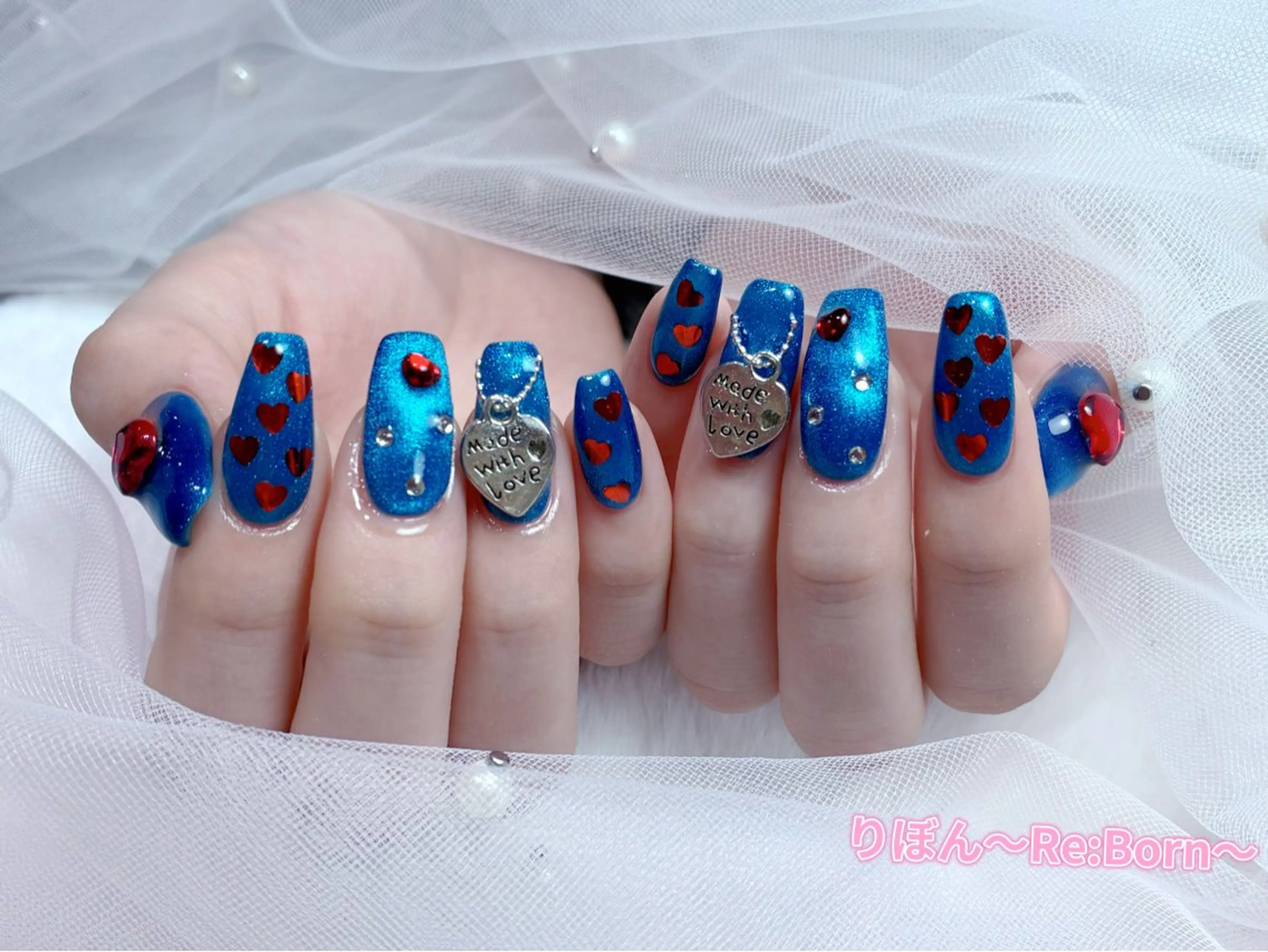 ミディアム 韓国風ヘア ハンドネイル りぼん Re:Bonrのネイルデザイン