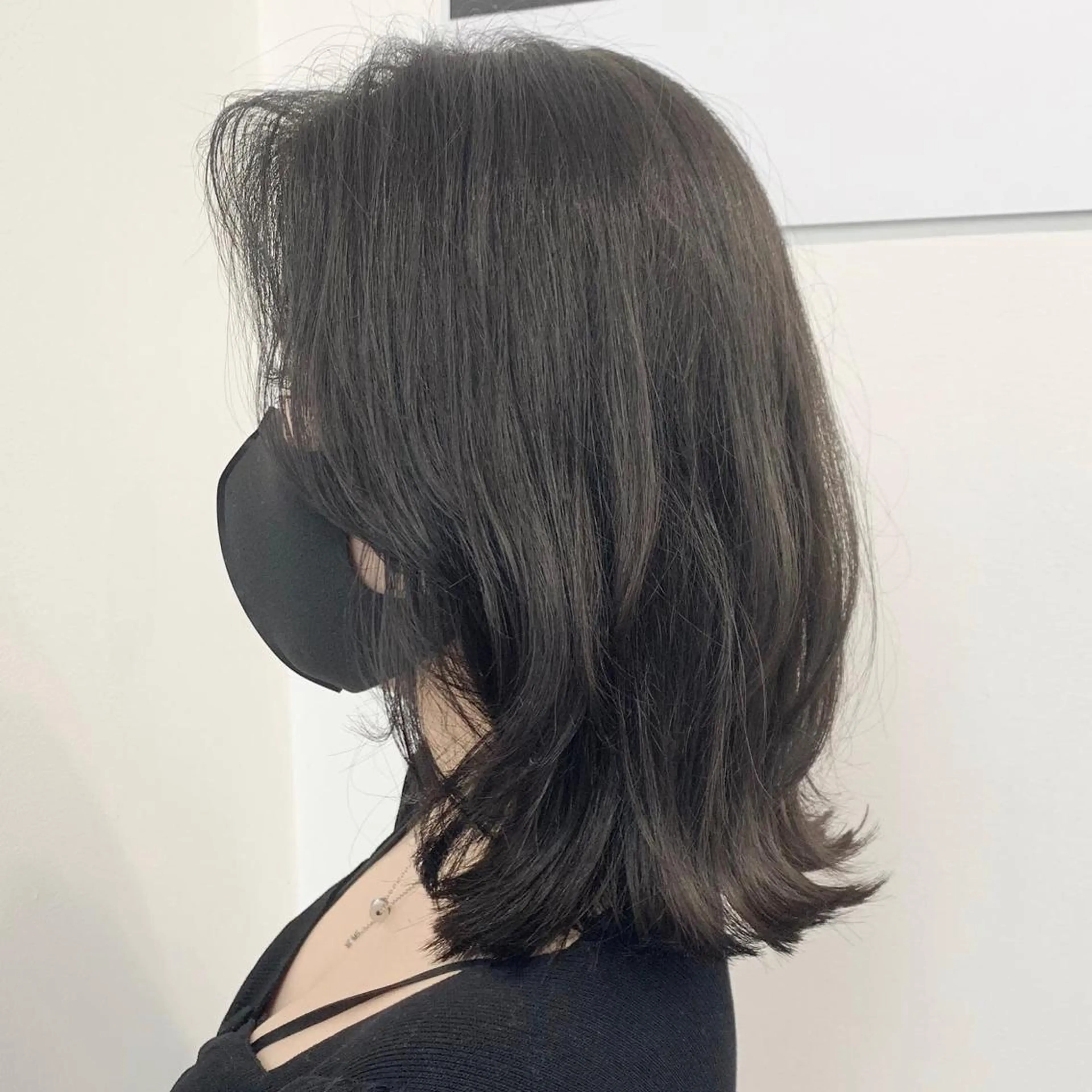 ミディアム ミディアムレイヤー レイヤーカット 伊良波 香里のヘアスタイル
