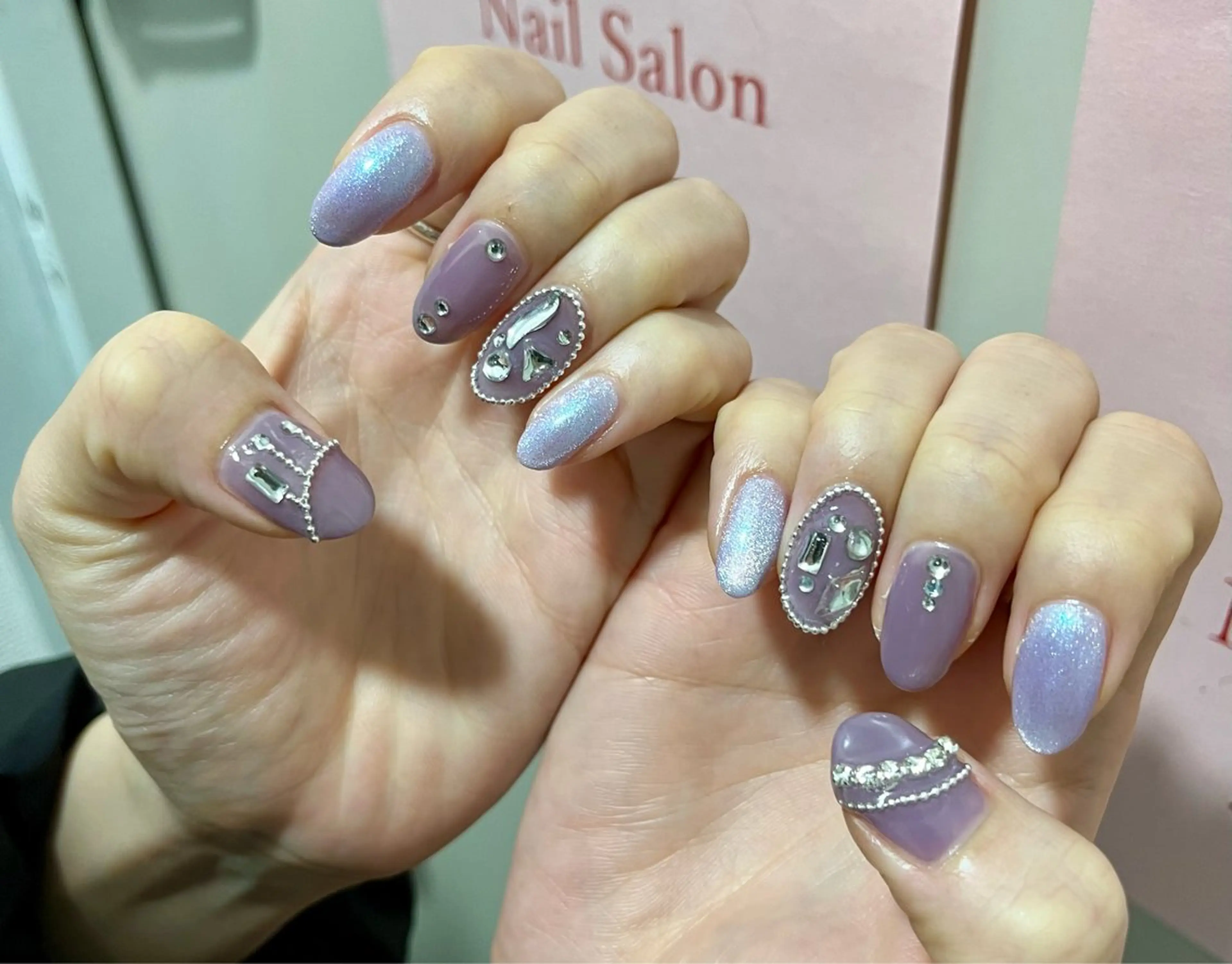 ネイル マグネットネイル パープル NailByua 武蔵新城徒歩4分のネイルデザイン