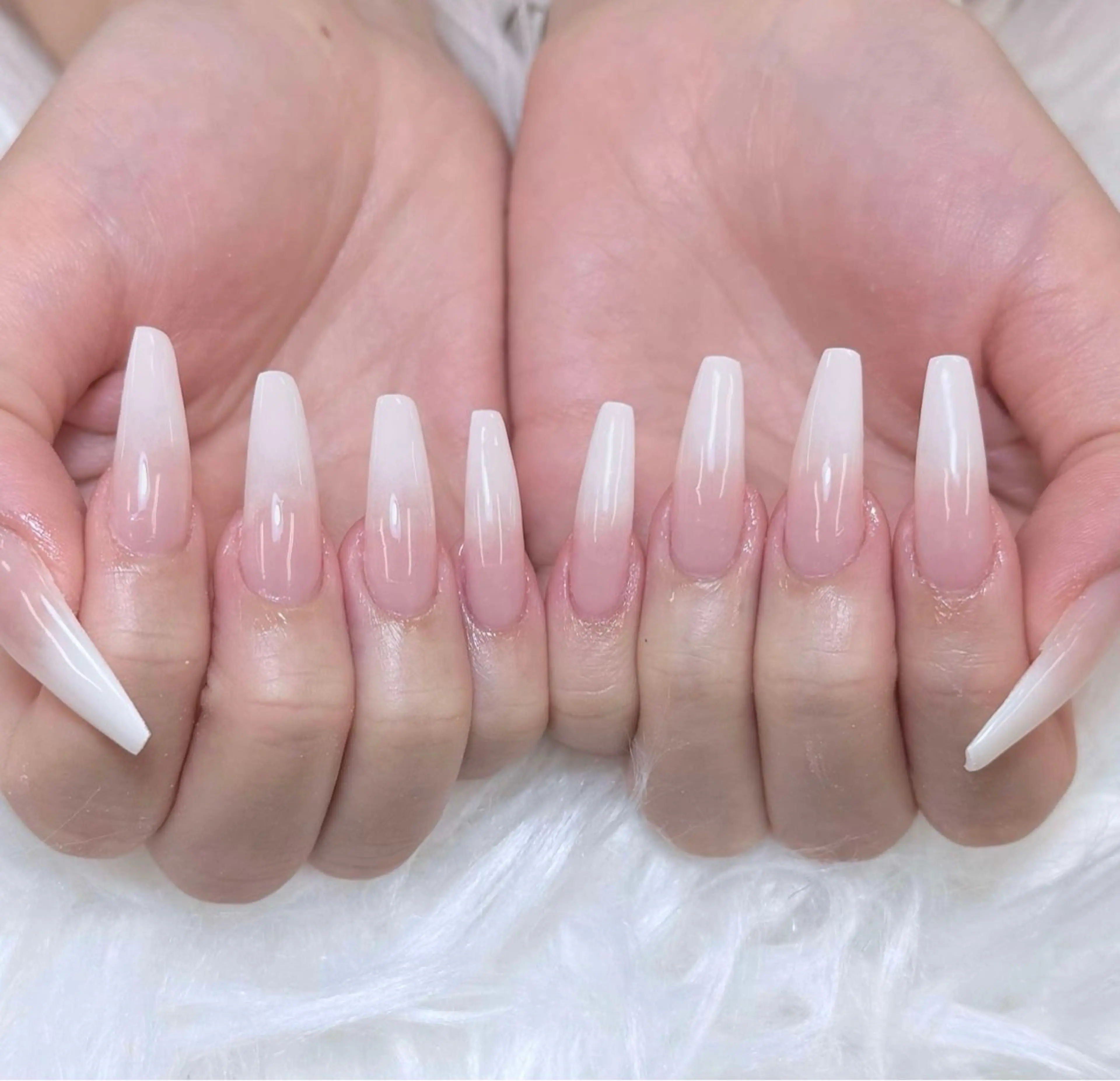 ネイル チークネイル 長さ出し フラッシュネイル フレンチネイル グラデーション ハンドネイル AN NAIL SALONのネイルデザイン