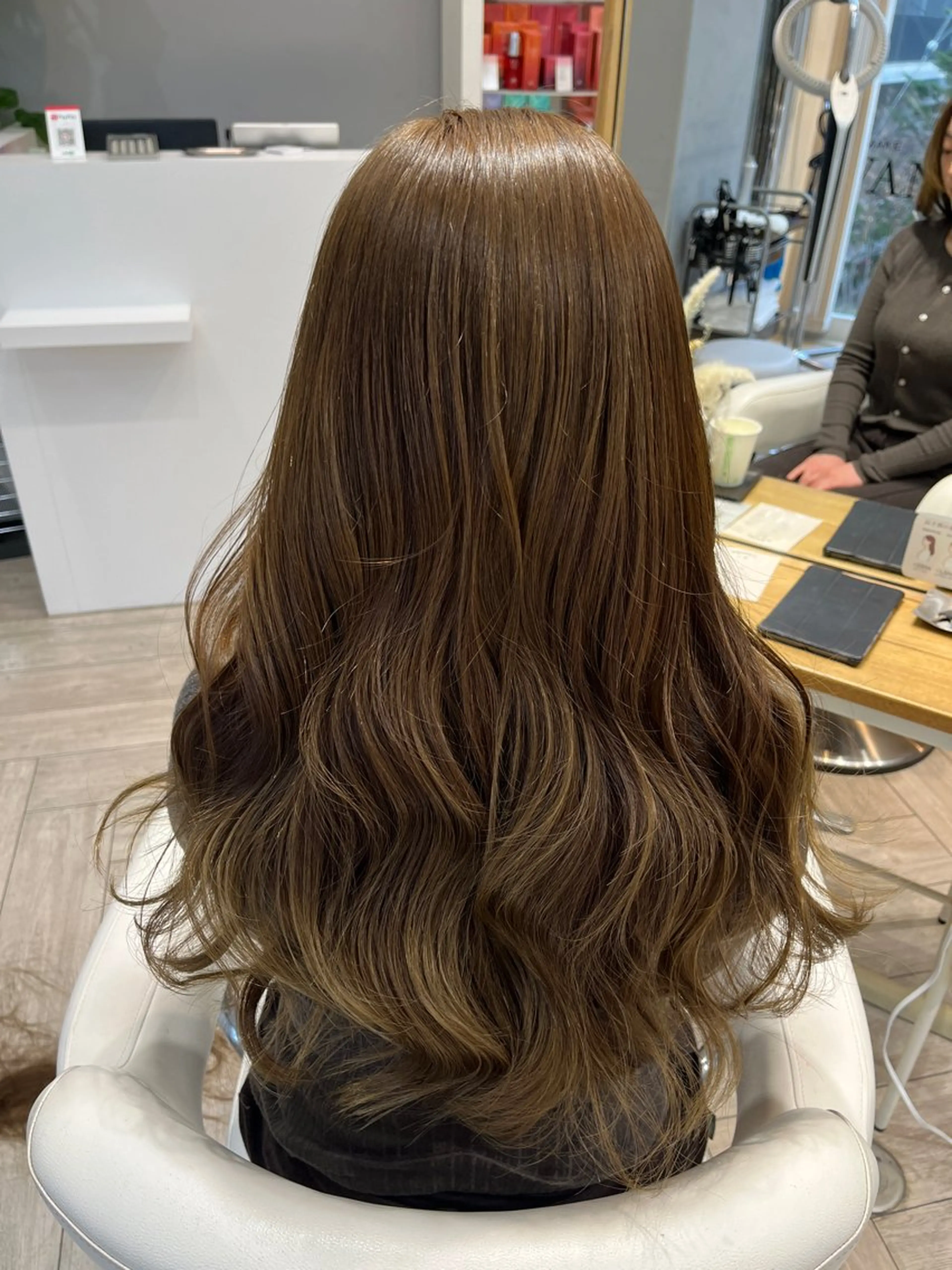 ロング カット ヘアカラー トリートメント AVANCE. chisatoのヘアスタイル