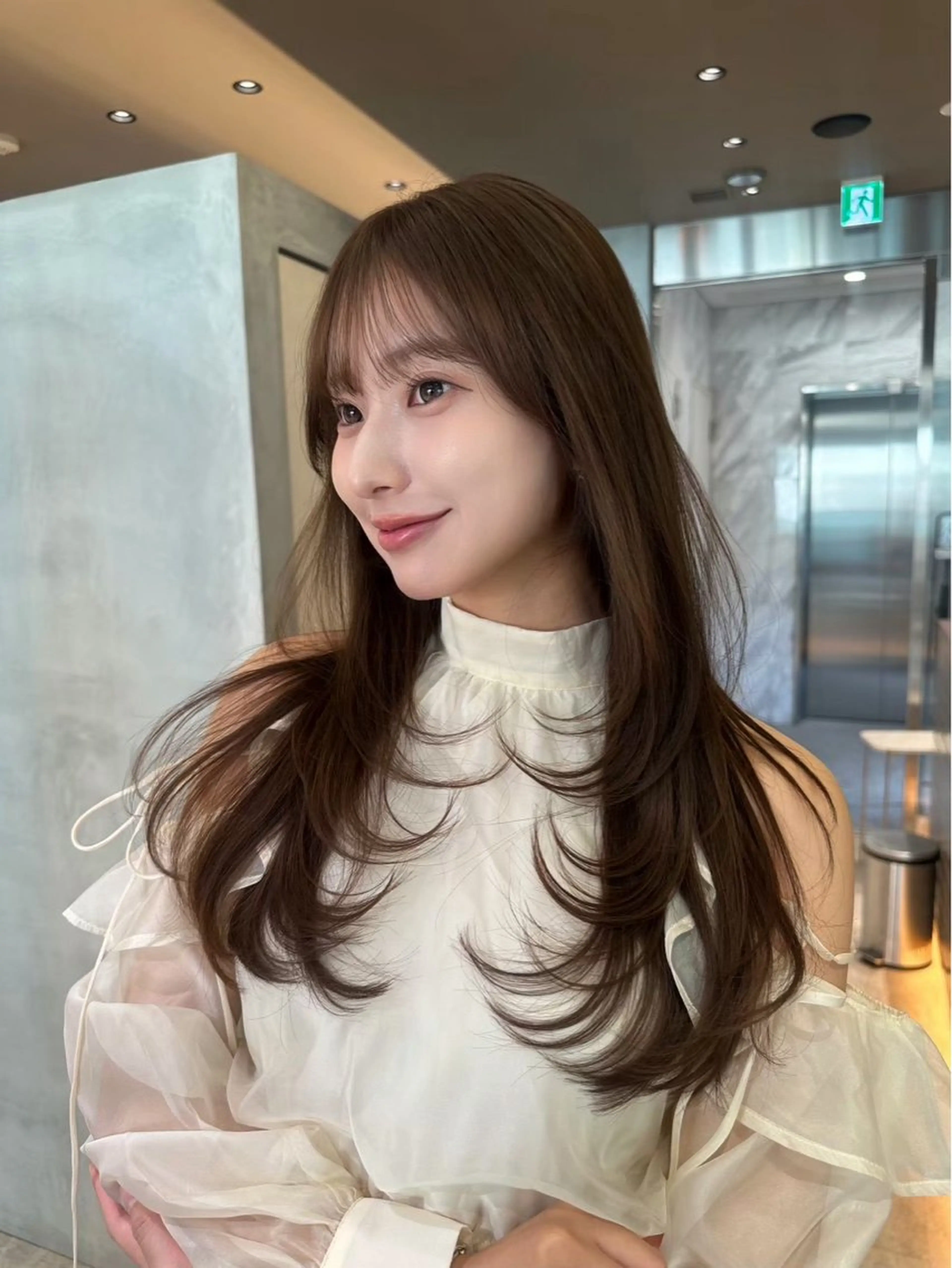 ロング カラー ブリーチ 透明感カラー ブリーチなしカラー ヘアカラー トリートメント hina /透明感艶カラー✨️のヘアスタイル