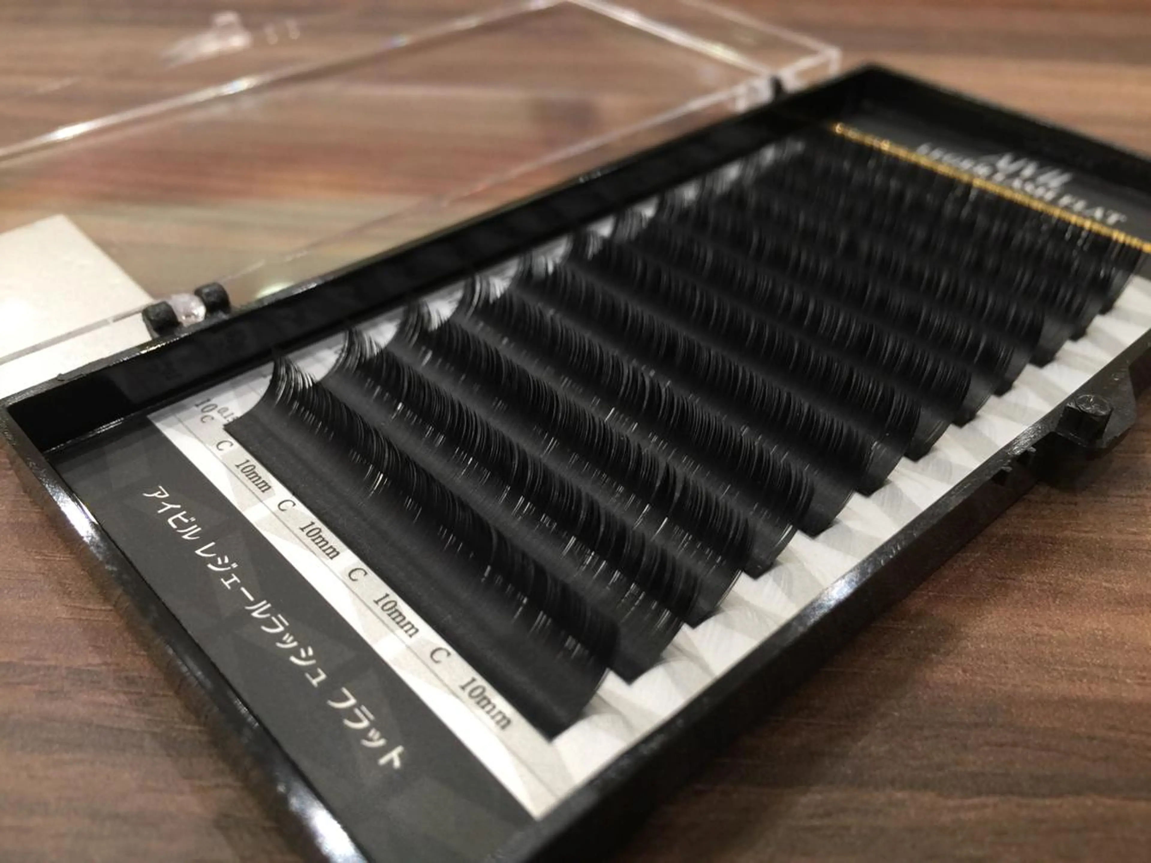 マツエク・マツパ フラットラッシュ プロカラーカレン 藤井寺店のマツエク・マツパデザイン