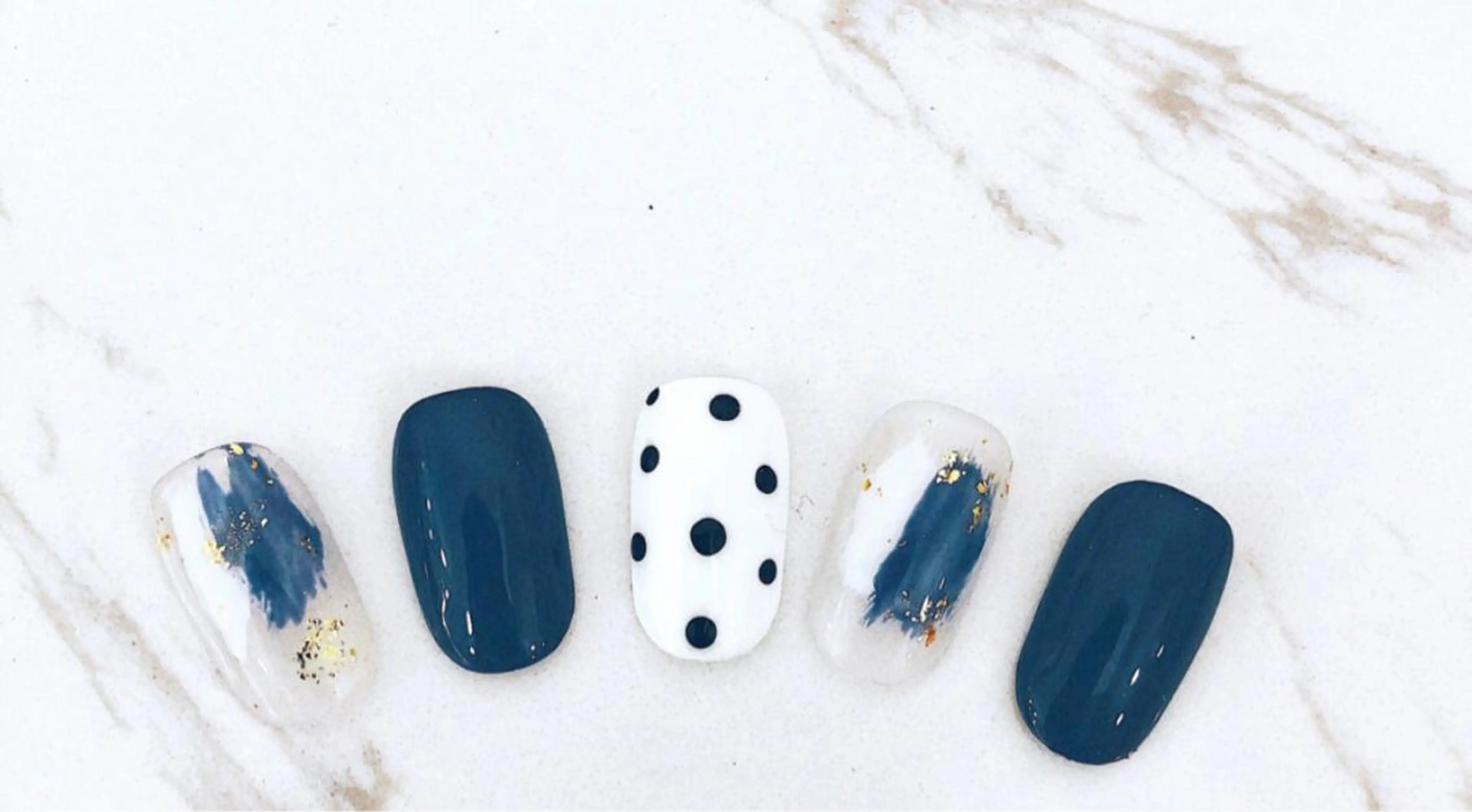 ネイル シンプルネイル MOA NAIL所属・MoaNail🫶 Yoshiのネイルデザイン