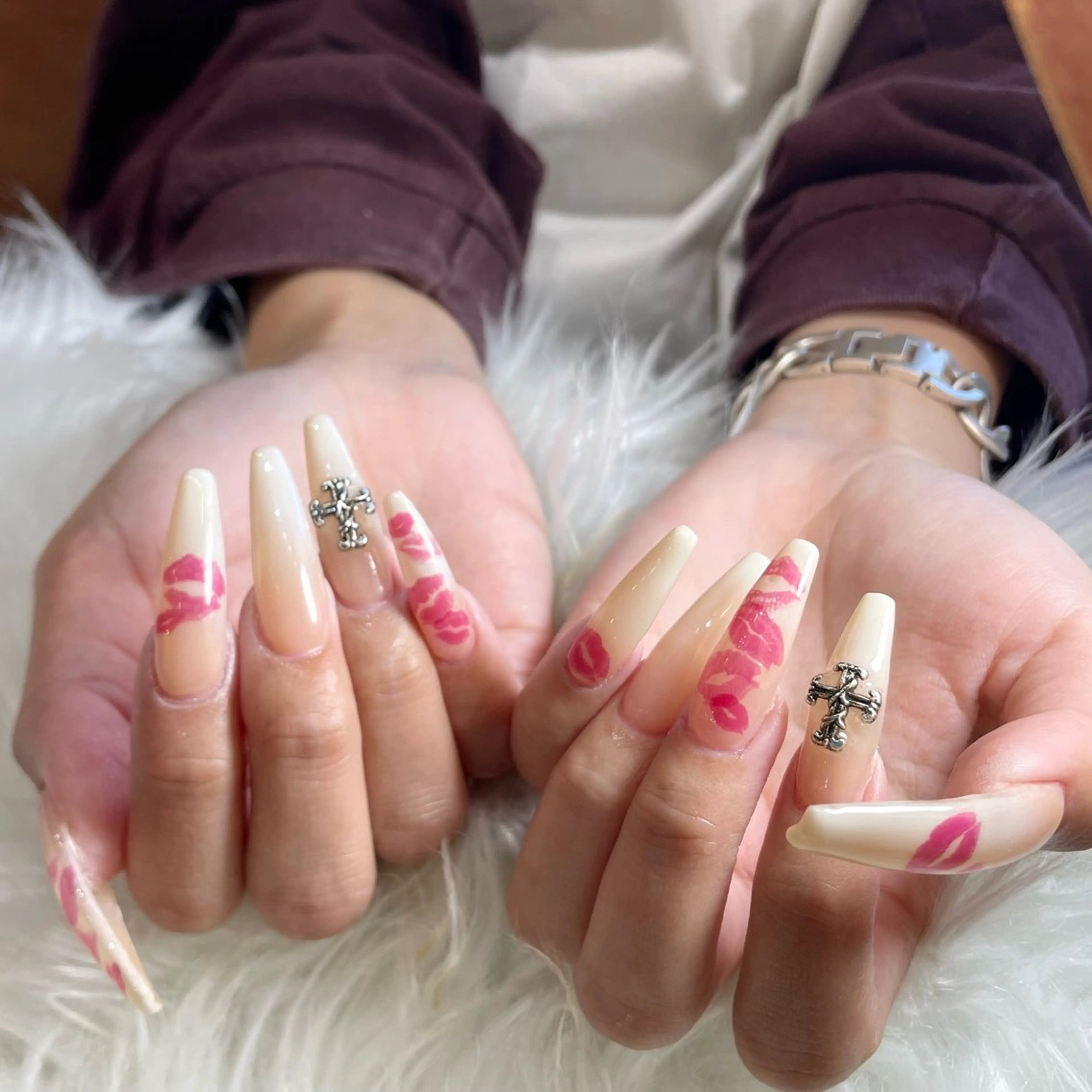 【ロング好き必見👀‼️】長さ出し10本➕シンプルな持ち込みデザイン（off込み）¥14300→¥7300の写真