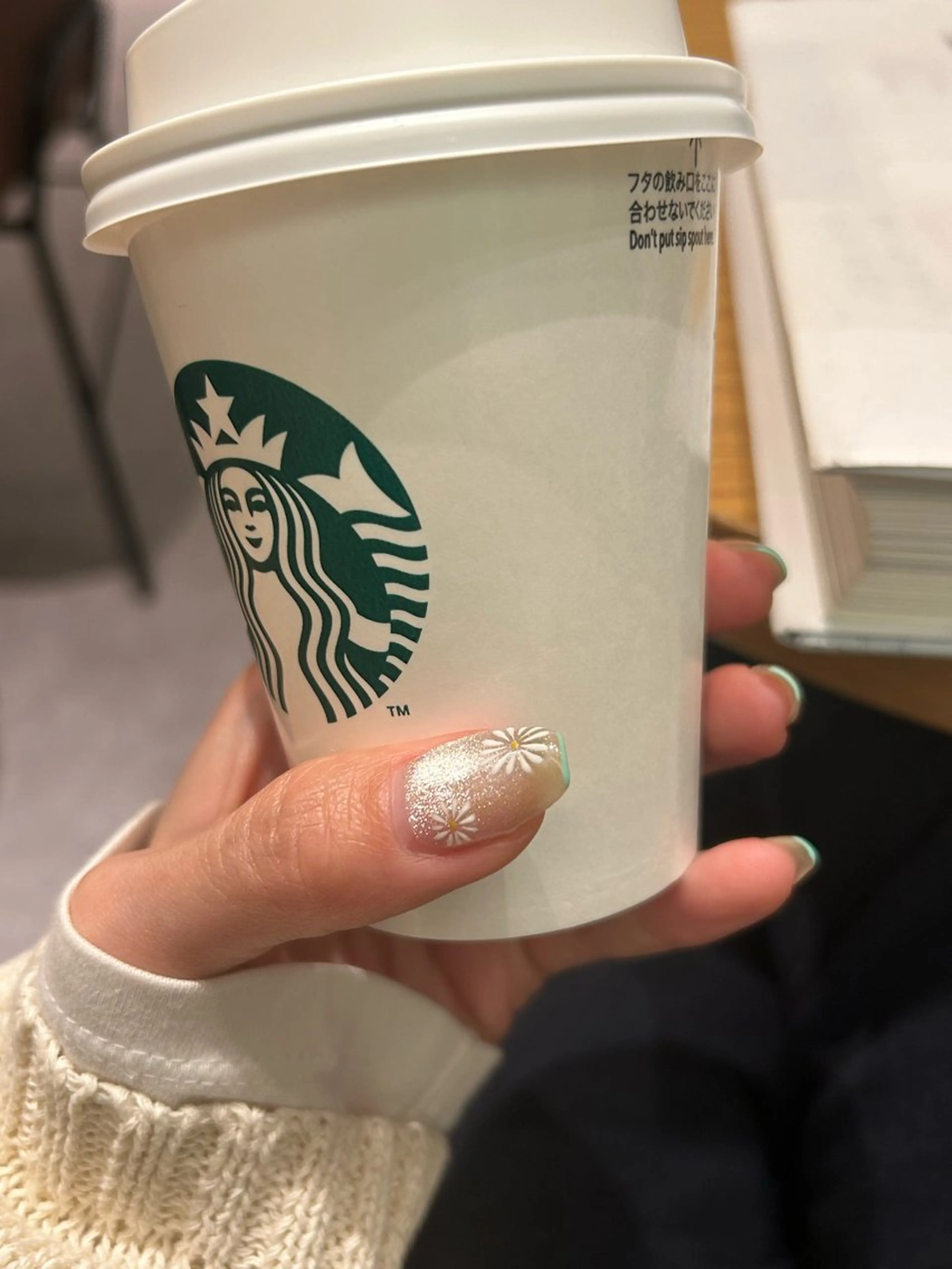 ネイル ジェルネイル グリーン マグネットネイル パラジェル パステルネイル AND mielのネイルデザイン